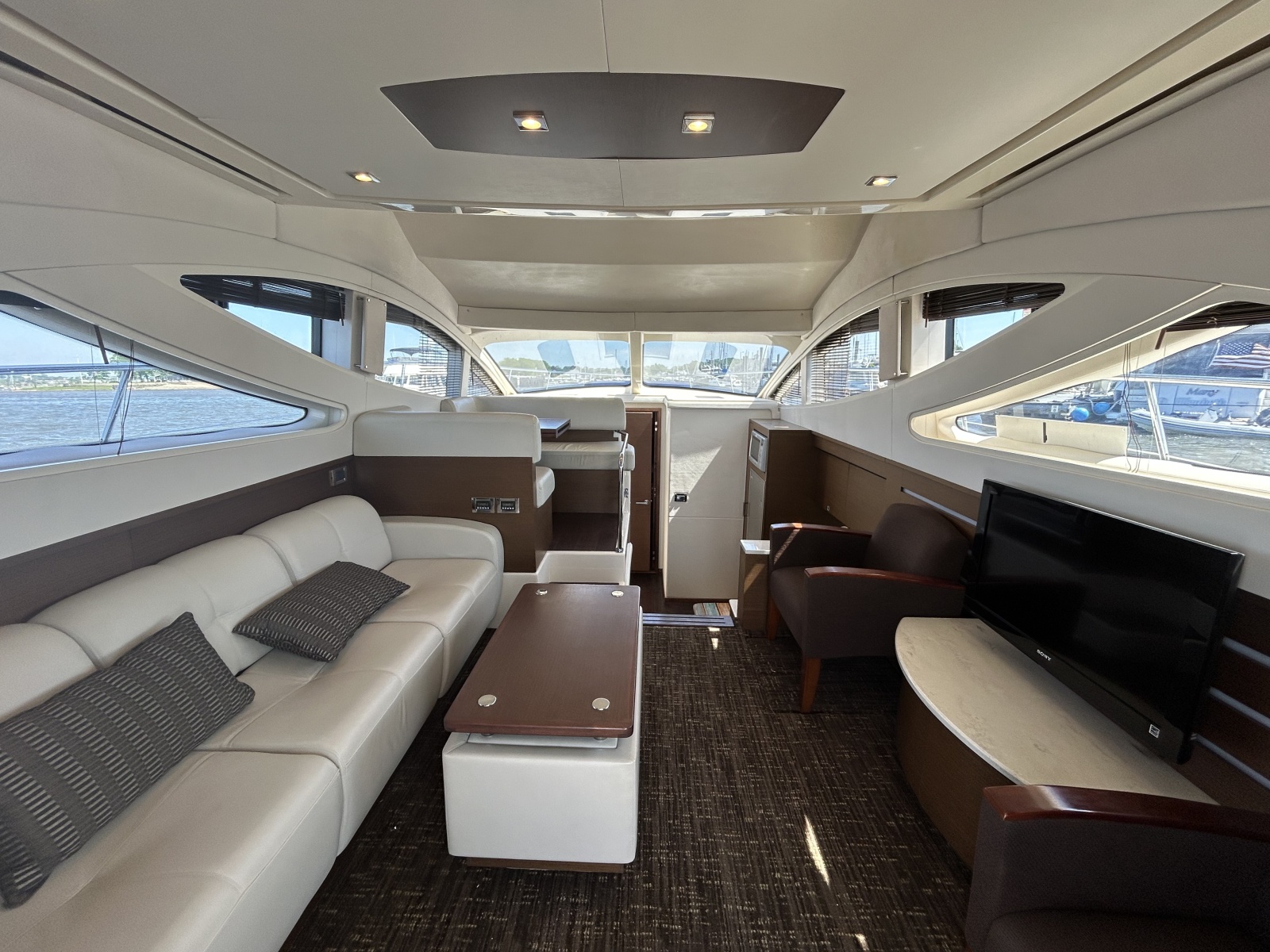 2012 Sea Ray 450 Sedan Bridge