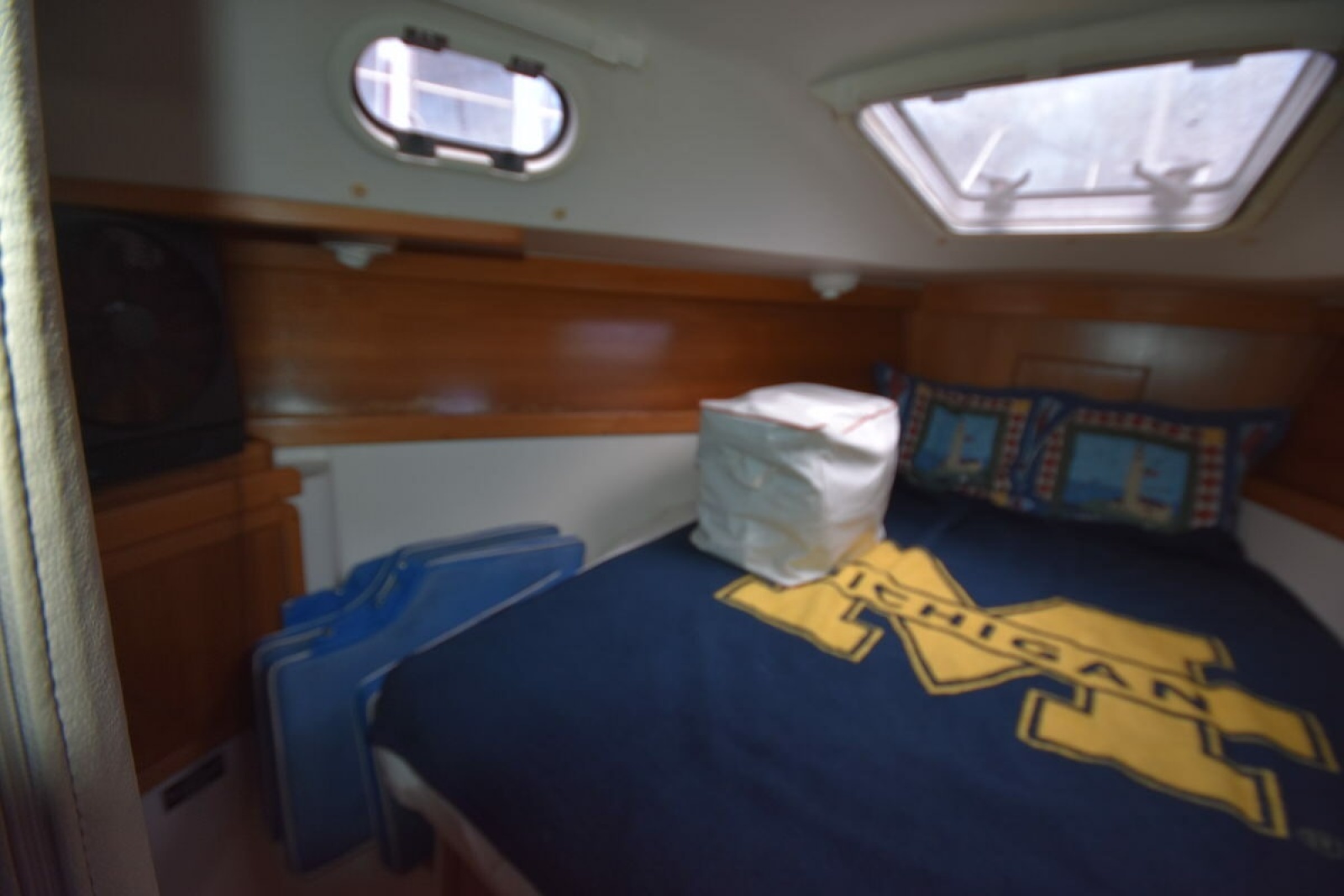 Mezzaluna 31ft Catalina Yacht For Sale