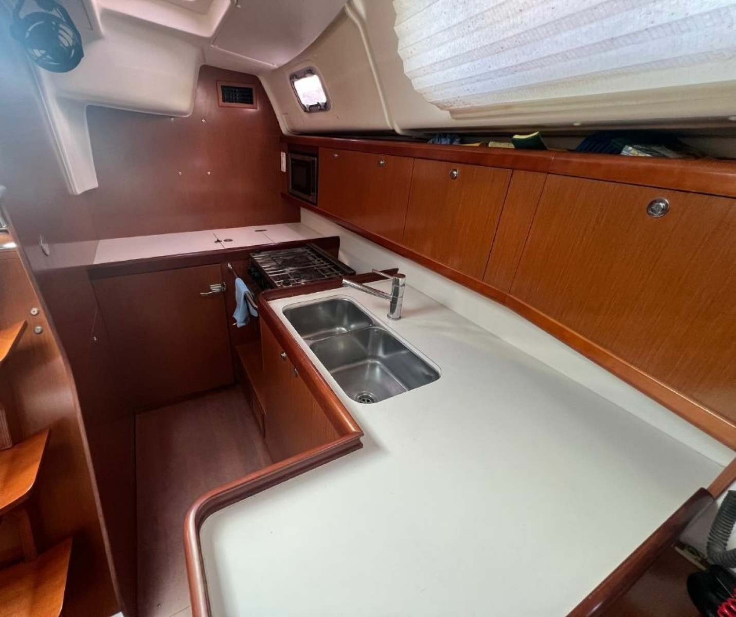 2011 Beneteau Oceanis 40