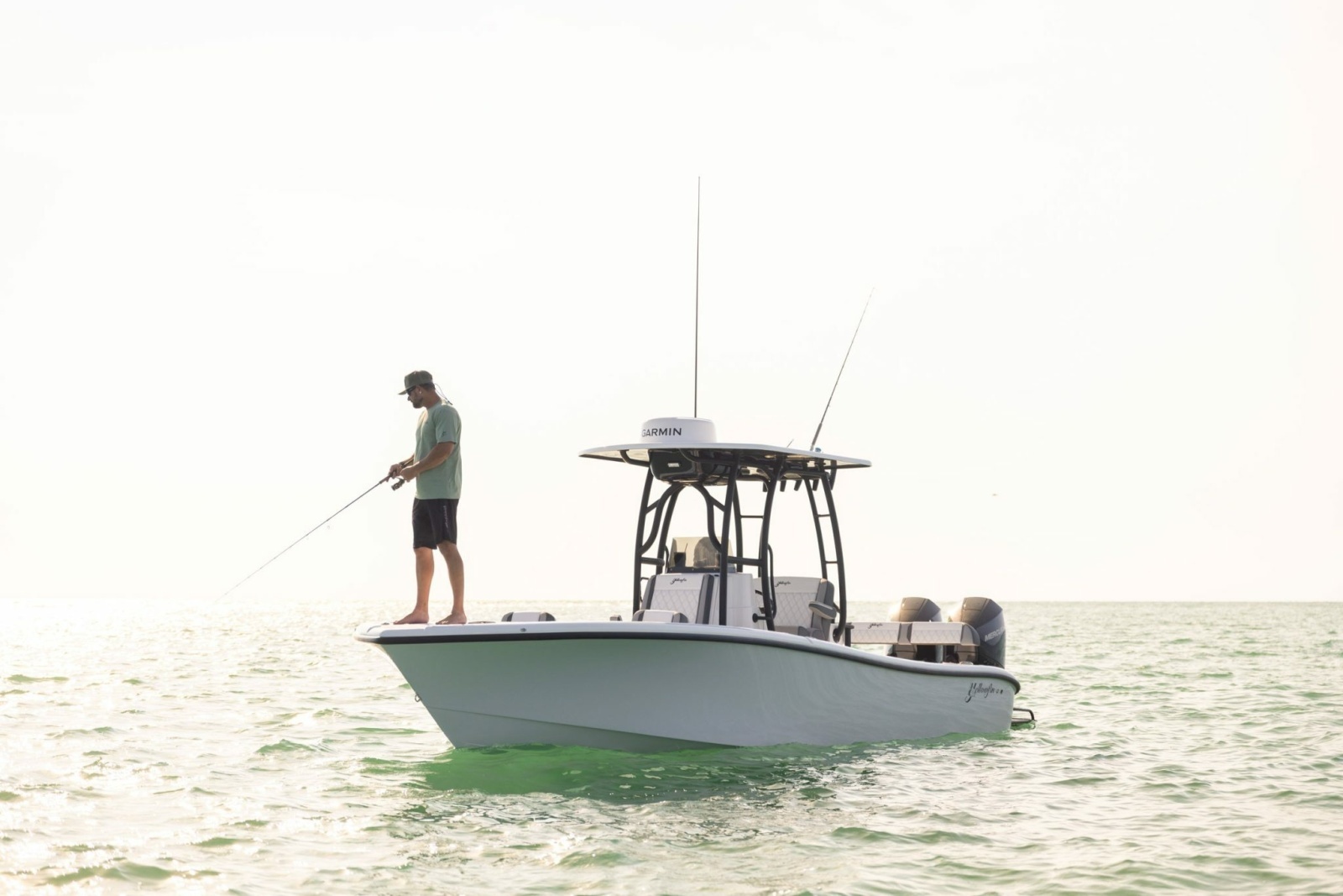 Yellowfin 26 Bow Fishing