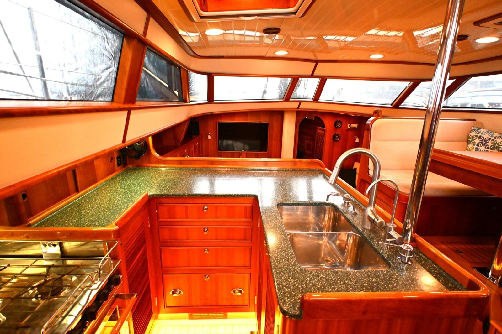 2006 Waterline 50