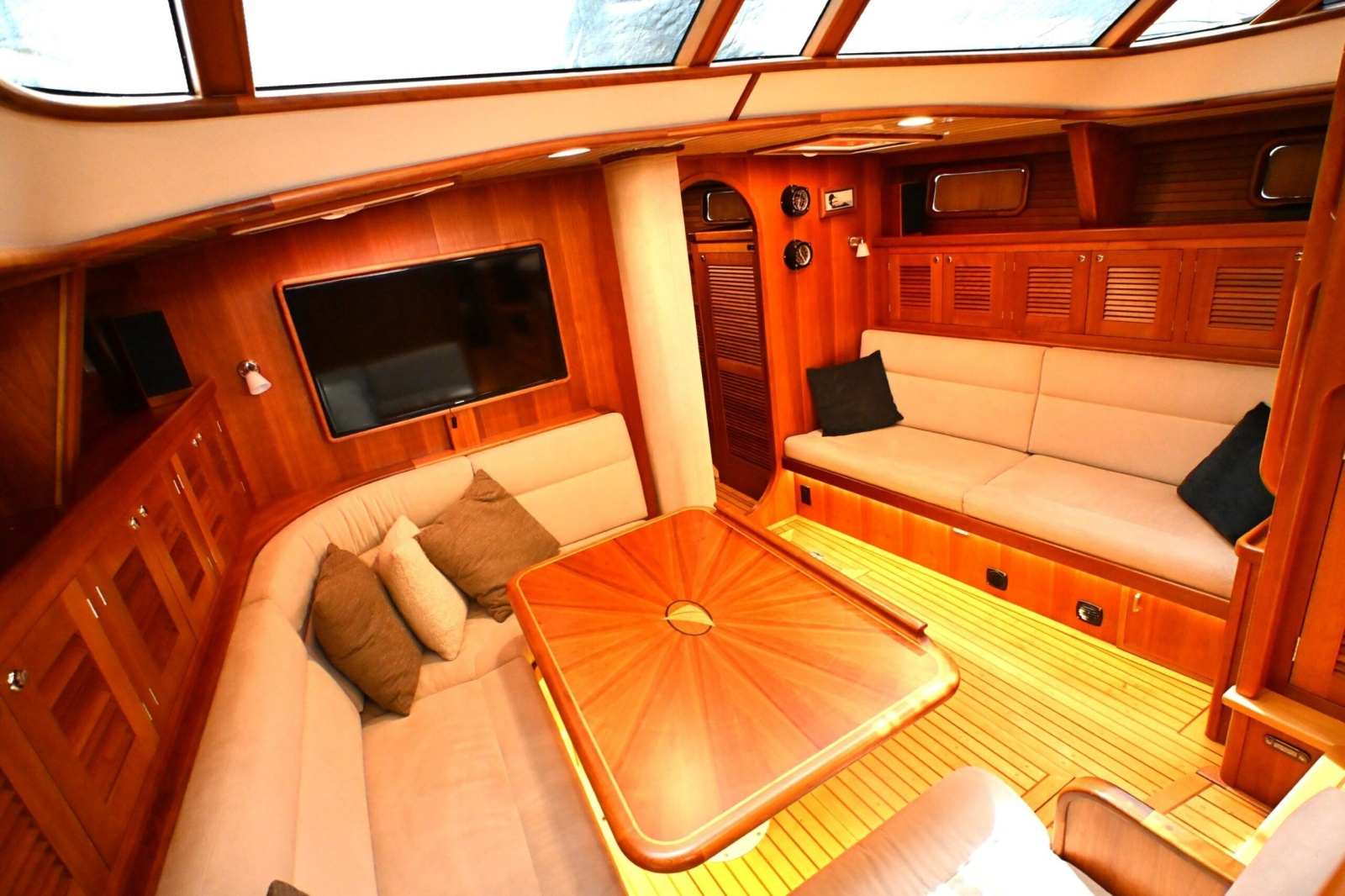 2006 Waterline 50