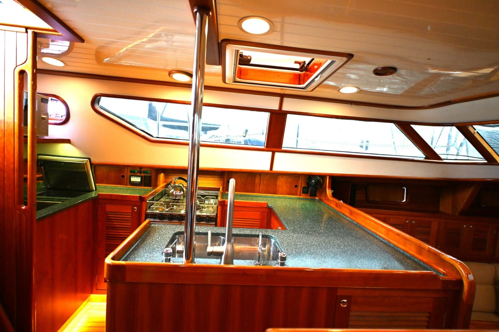 2006 Waterline 50