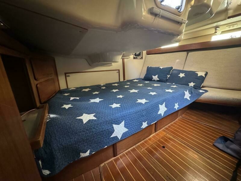 1991 Hunter 36 Vision