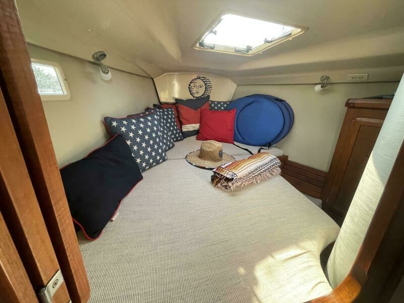 1991 Hunter 36 Vision