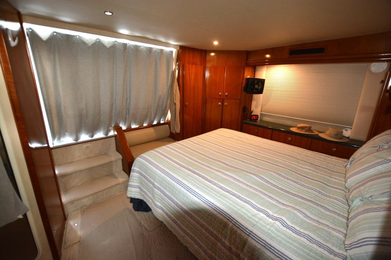 Chillin  The Most 50ft Carver Yacht For Sale