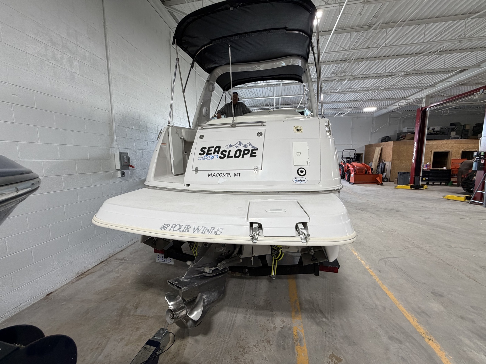 2005 Four Winns 268 Vista