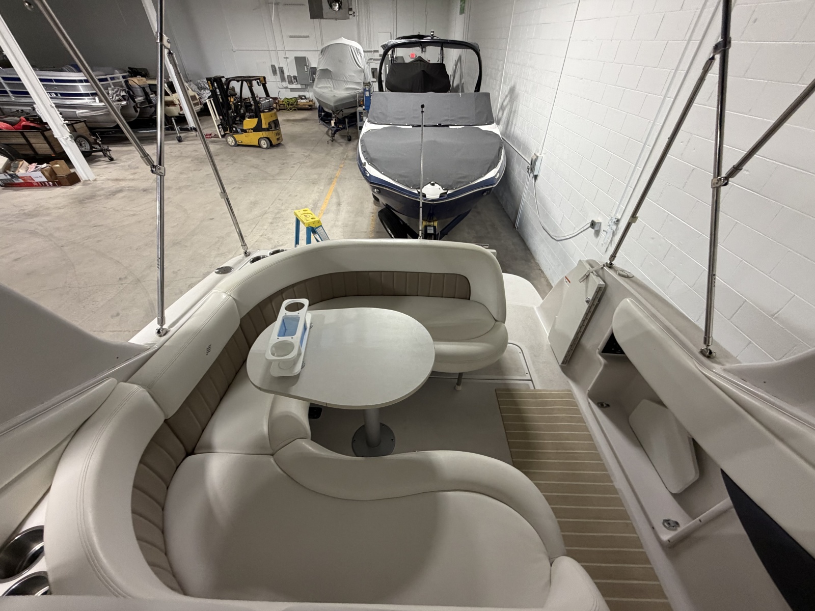 2005 Four Winns 268 Vista