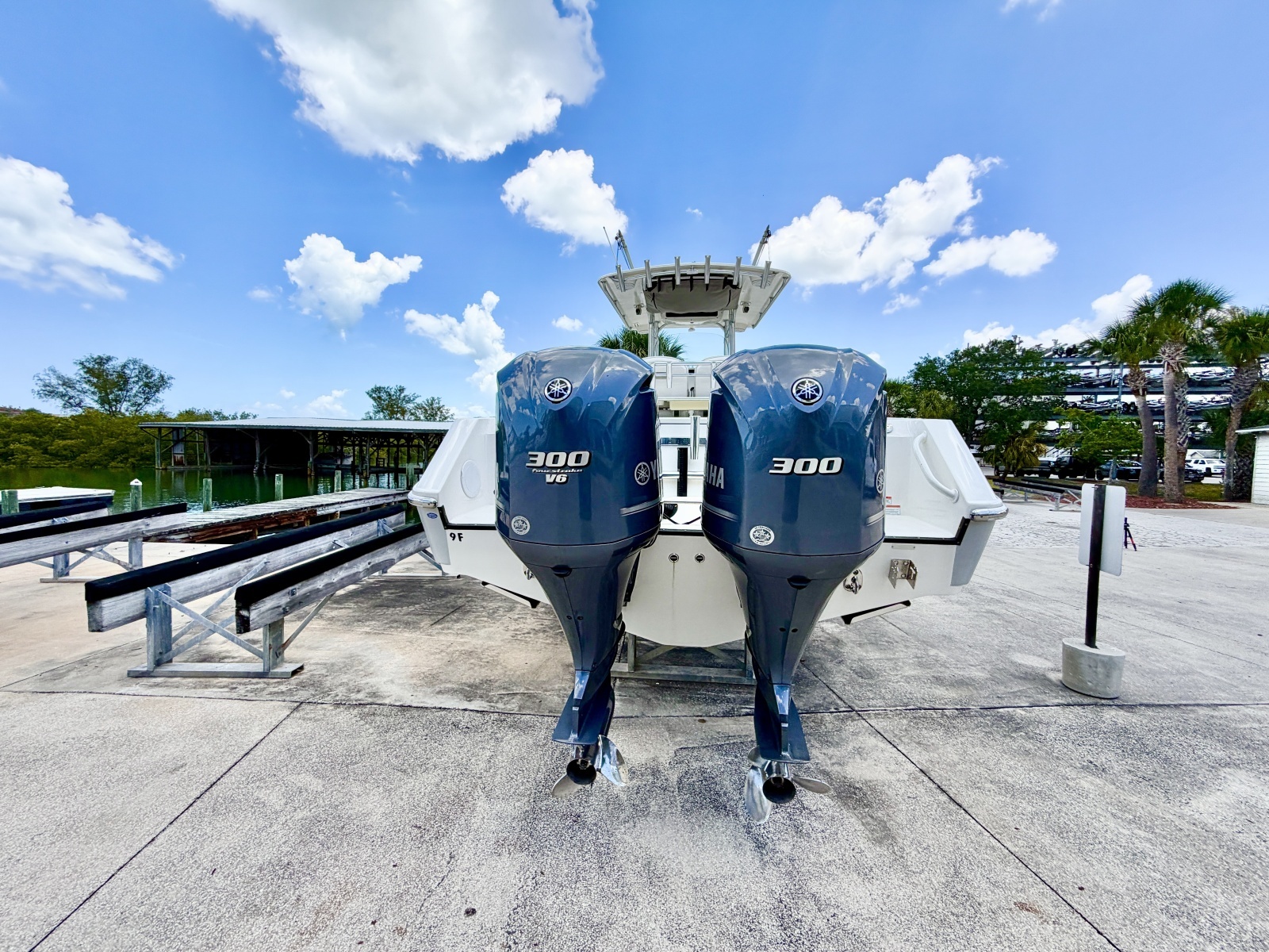 30ft Edgewater Yacht For Sale