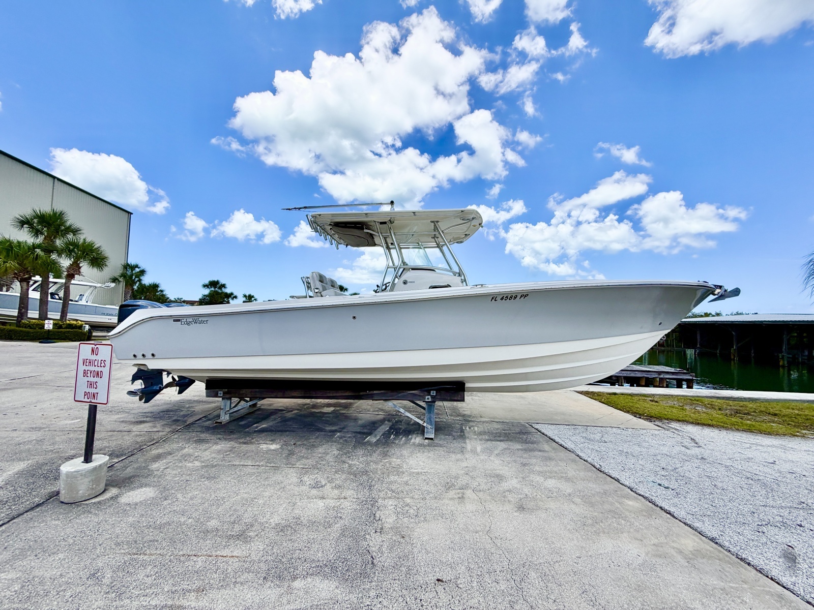 30ft Edgewater Yacht For Sale