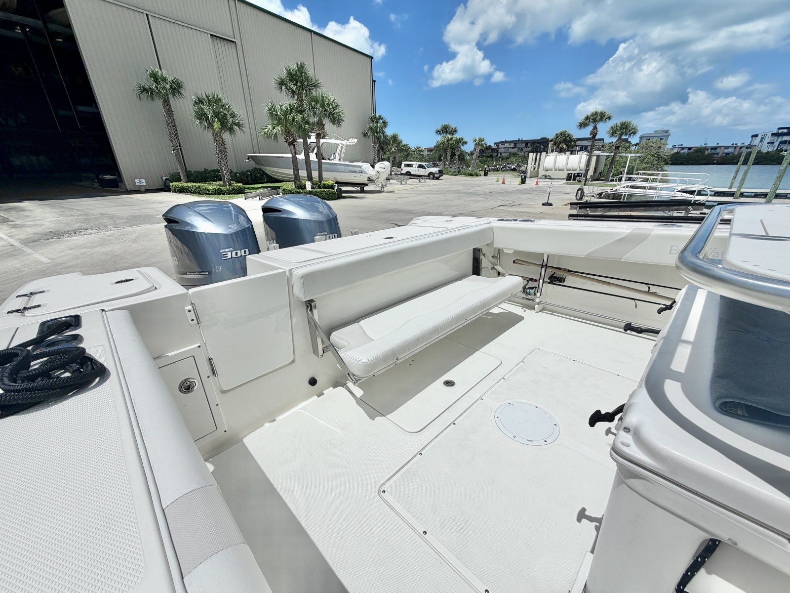 30ft Edgewater Yacht For Sale