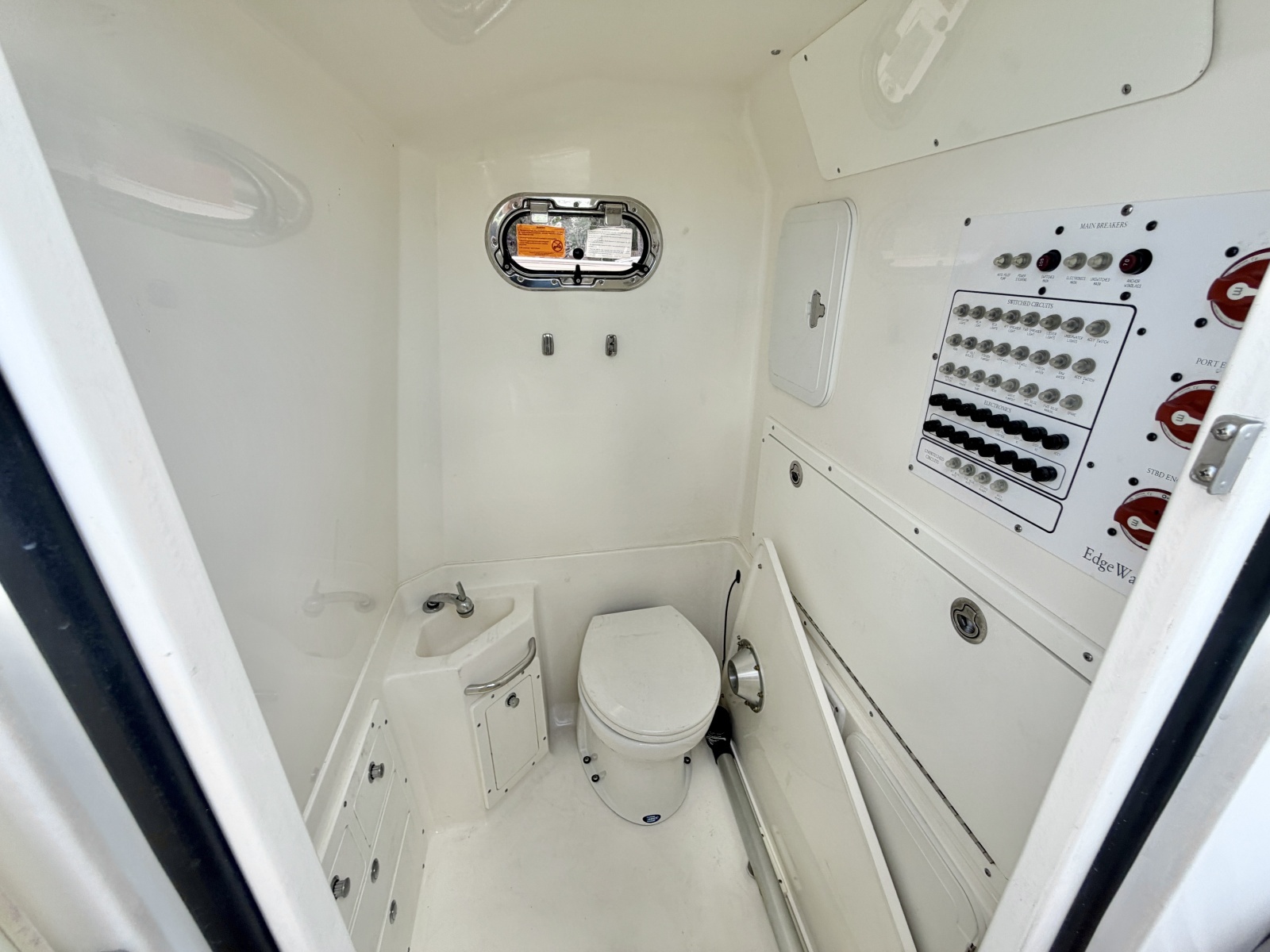 30ft Edgewater Yacht For Sale