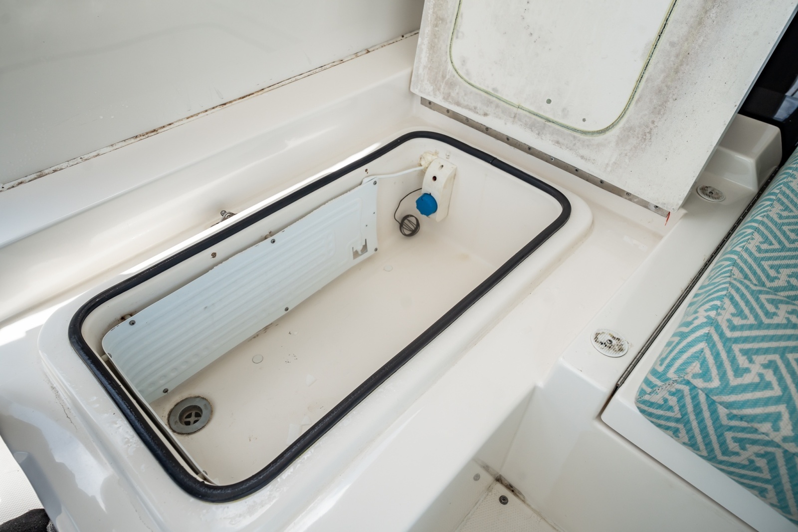 2016 Riviera 5000 Sport Yacht