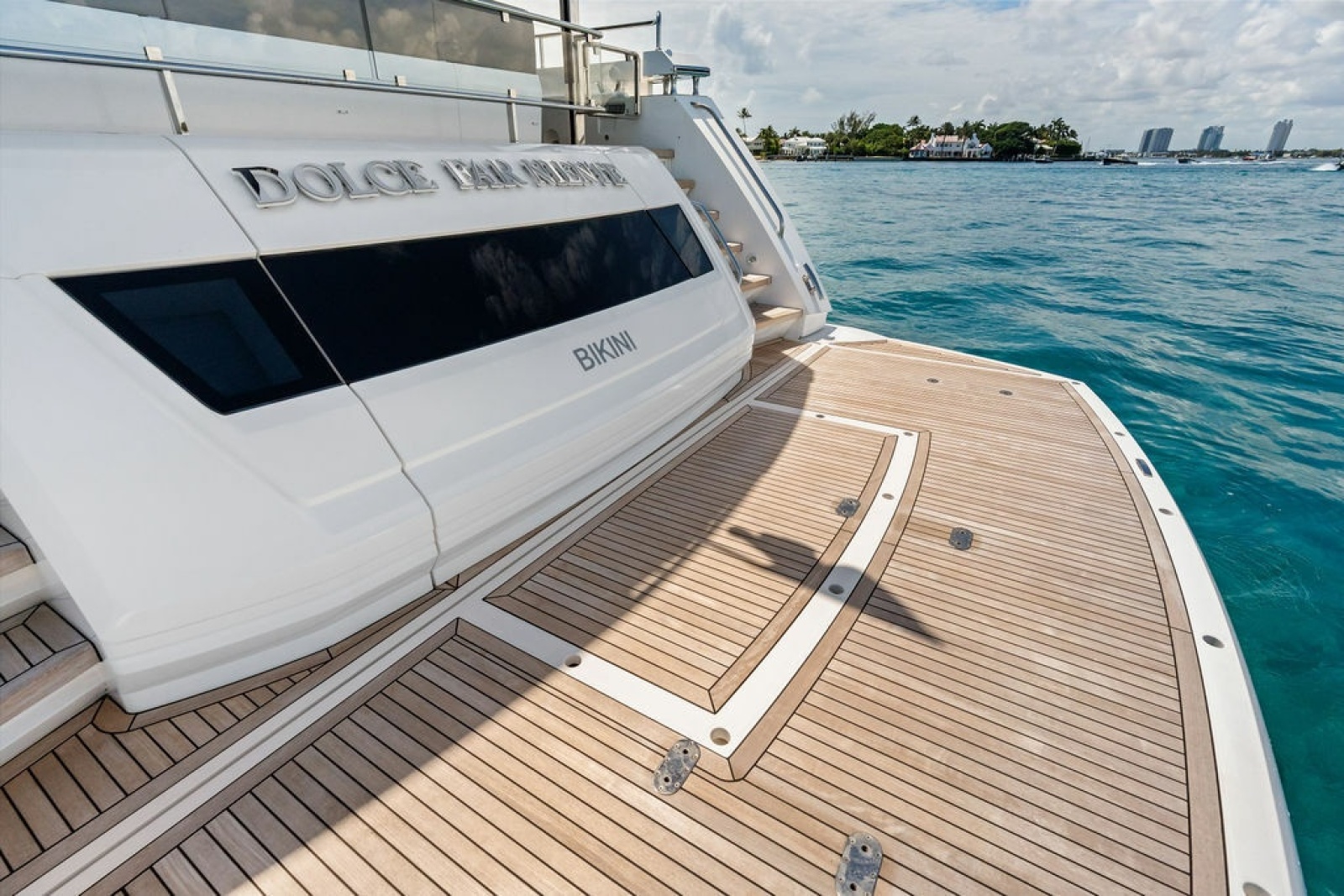 2026 Sunseeker 88 Yacht