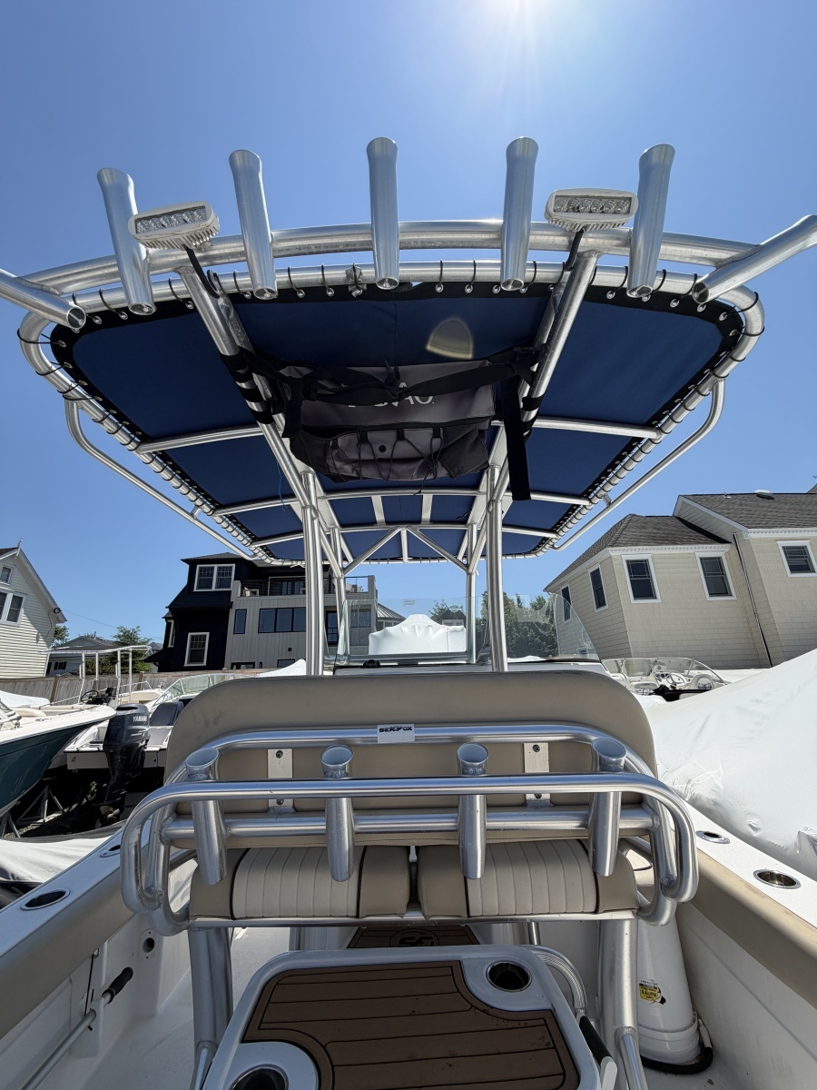 2018 Sea Fox 249 Avenger