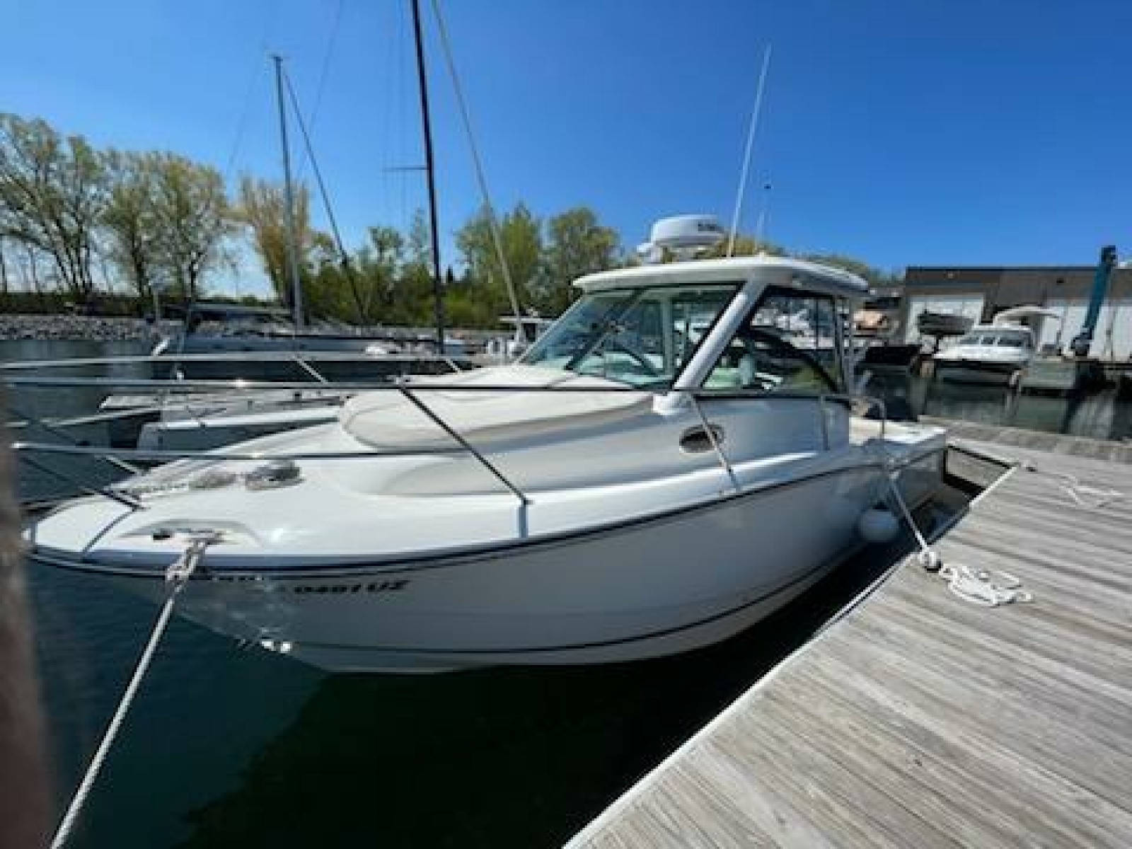 29ft Boston Whaler Yacht For Sale