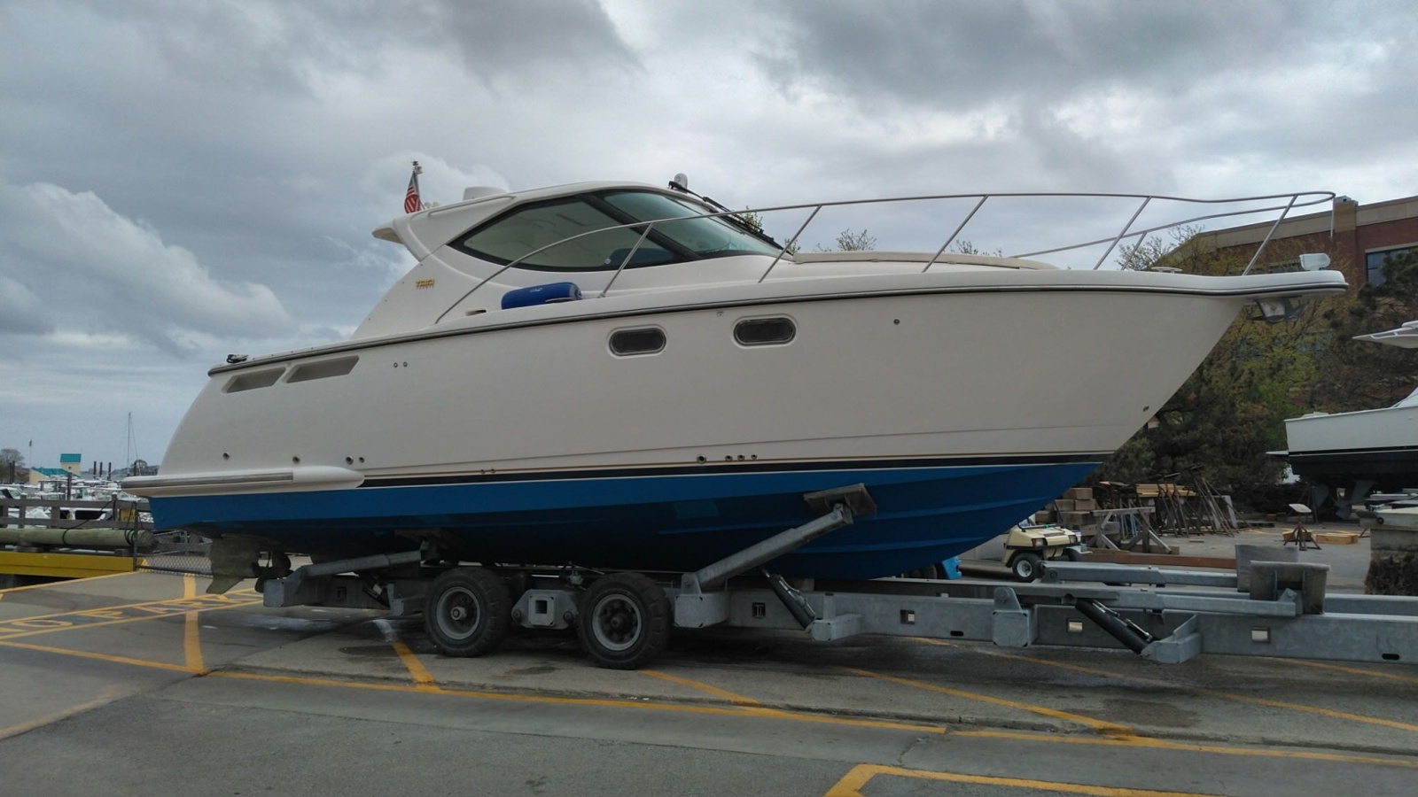 2009 Tiara Yachts 3500 Sovran