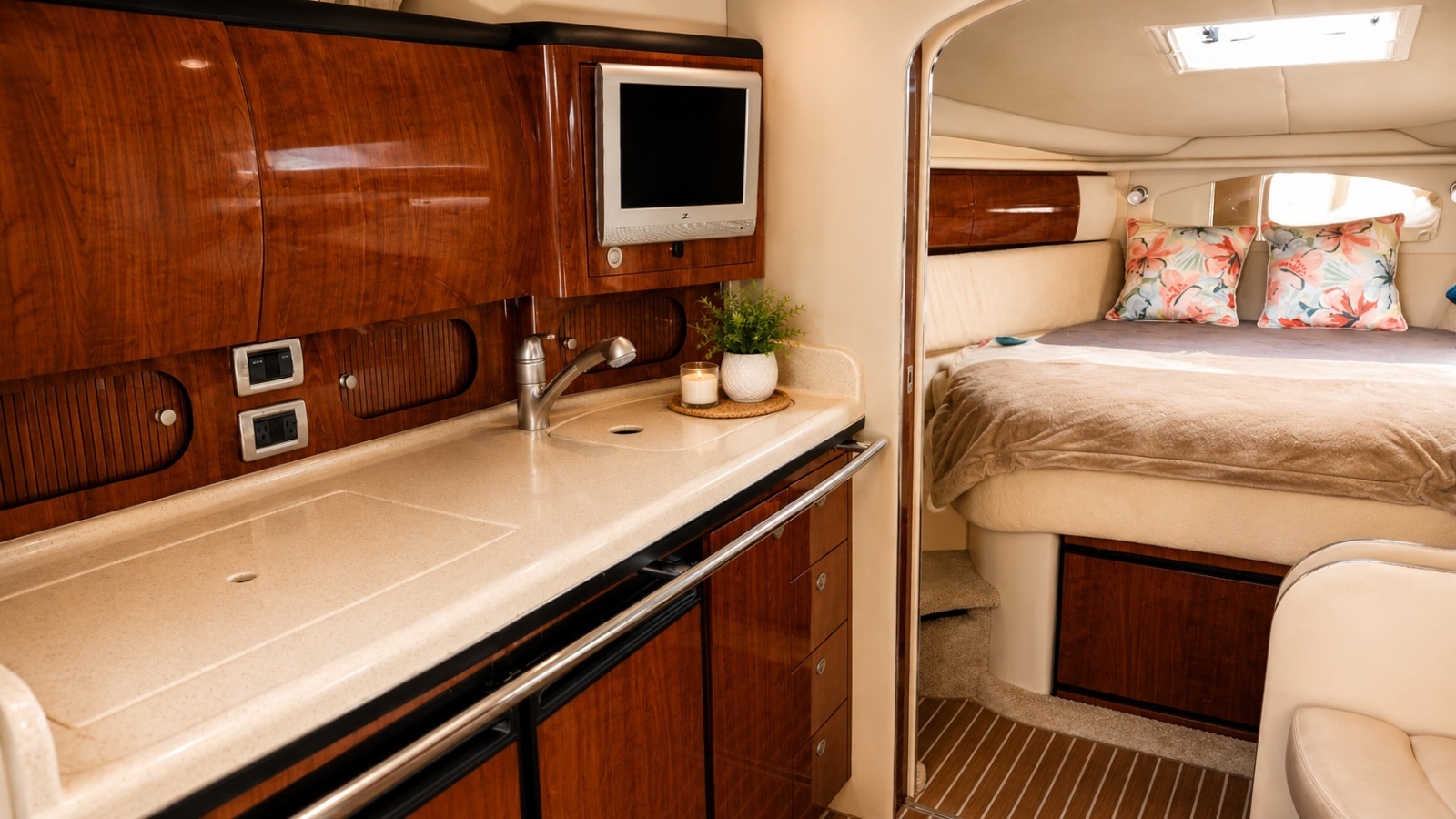 2004 Sea Ray 360 Sundancer