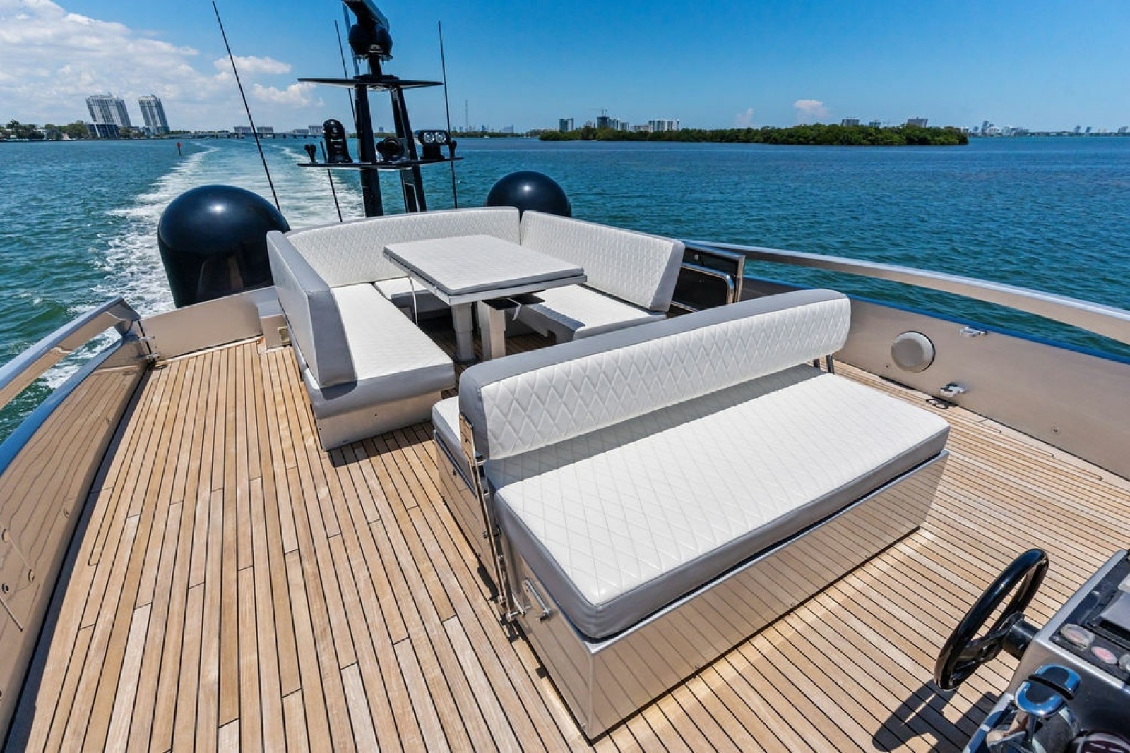 2012 Pershing 92