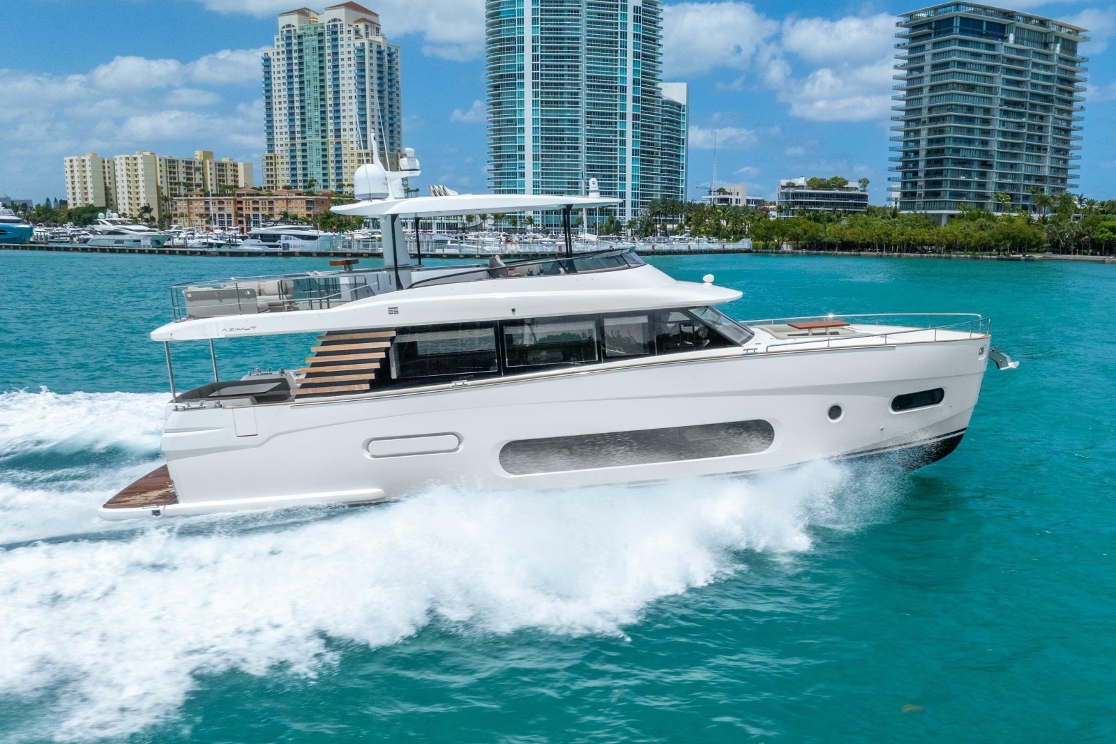 2023 Azimut Magellano 66