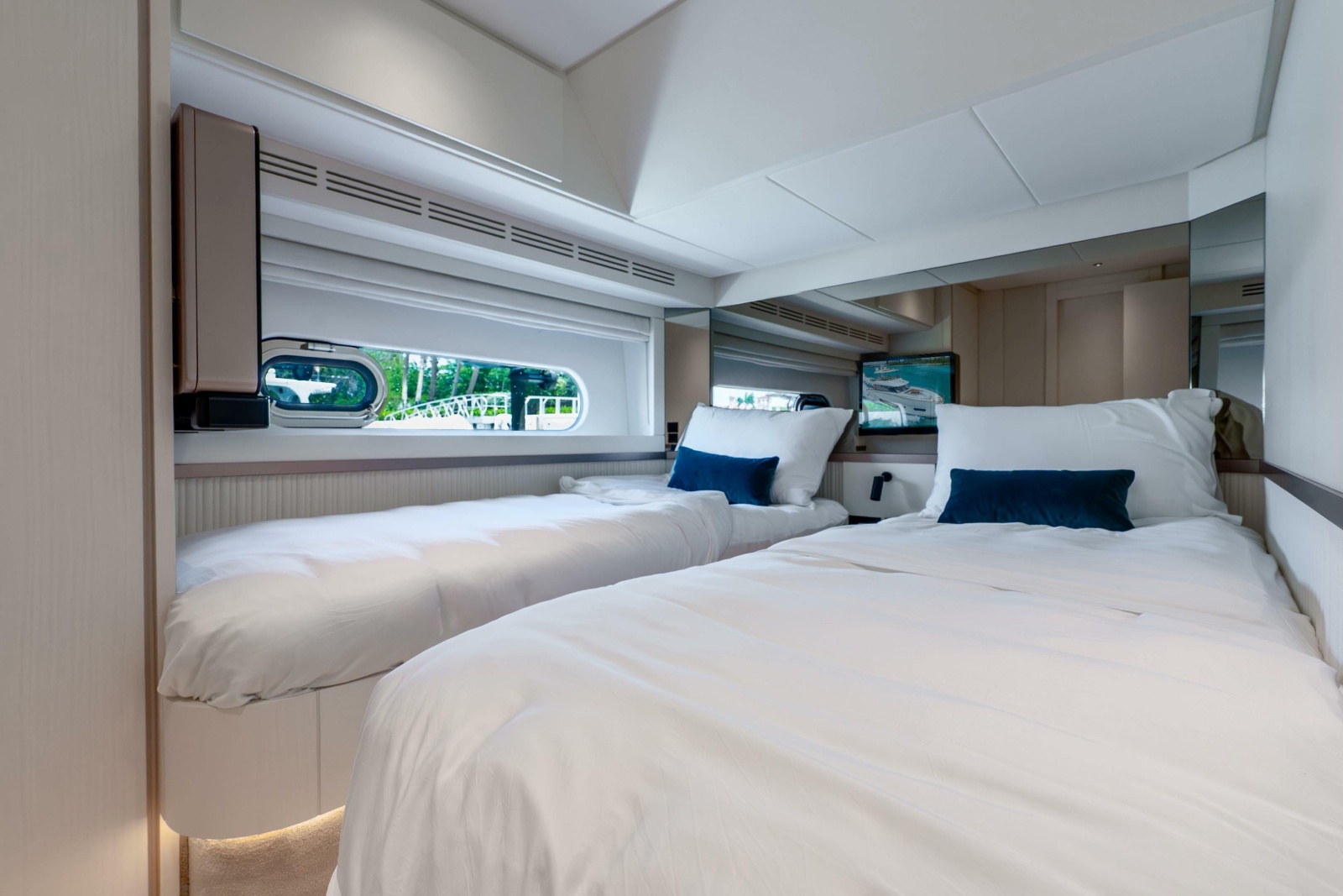 2023 Azimut Magellano 66
