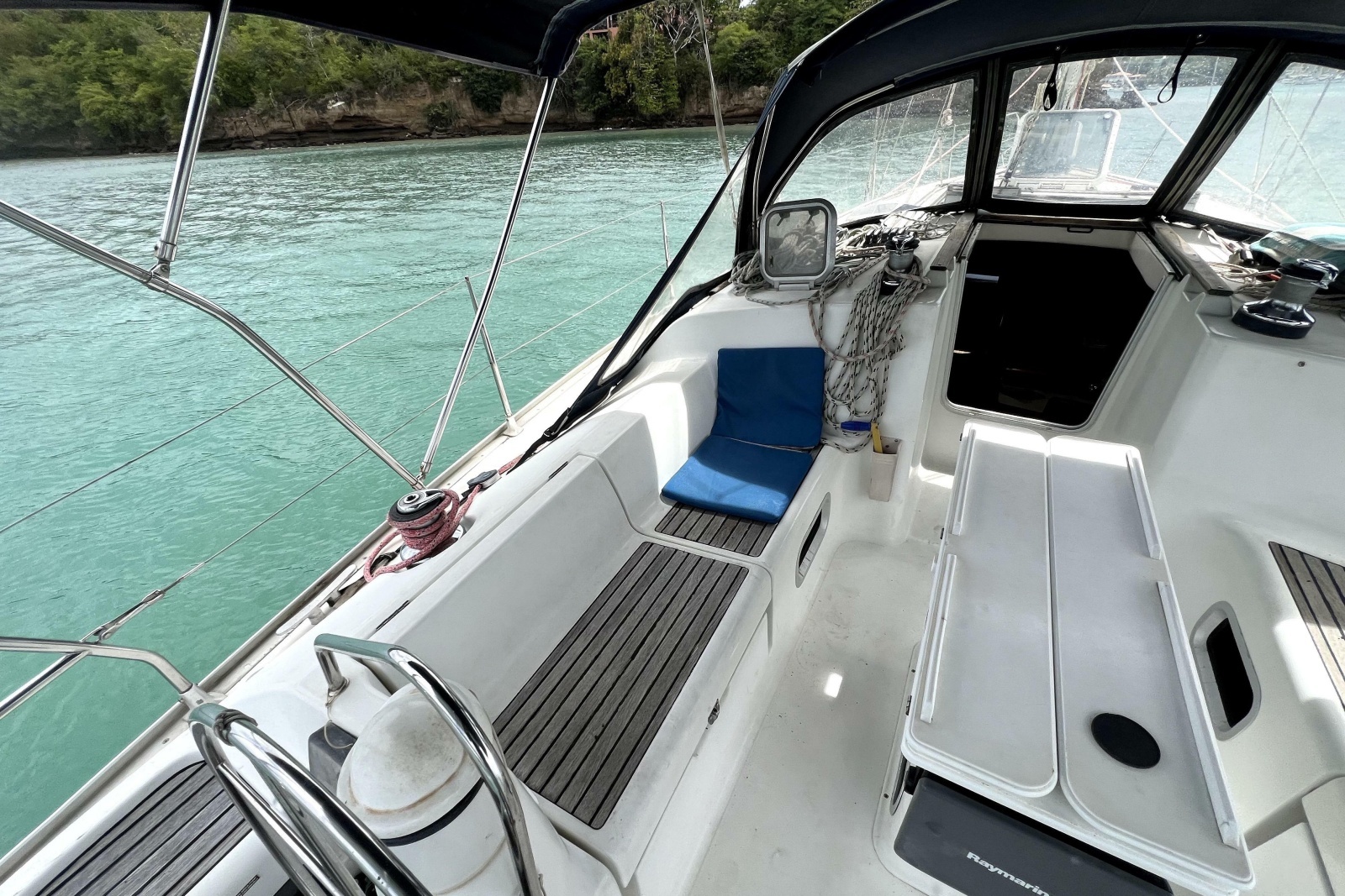 SpinOff 40ft Jeanneau Yacht For Sale