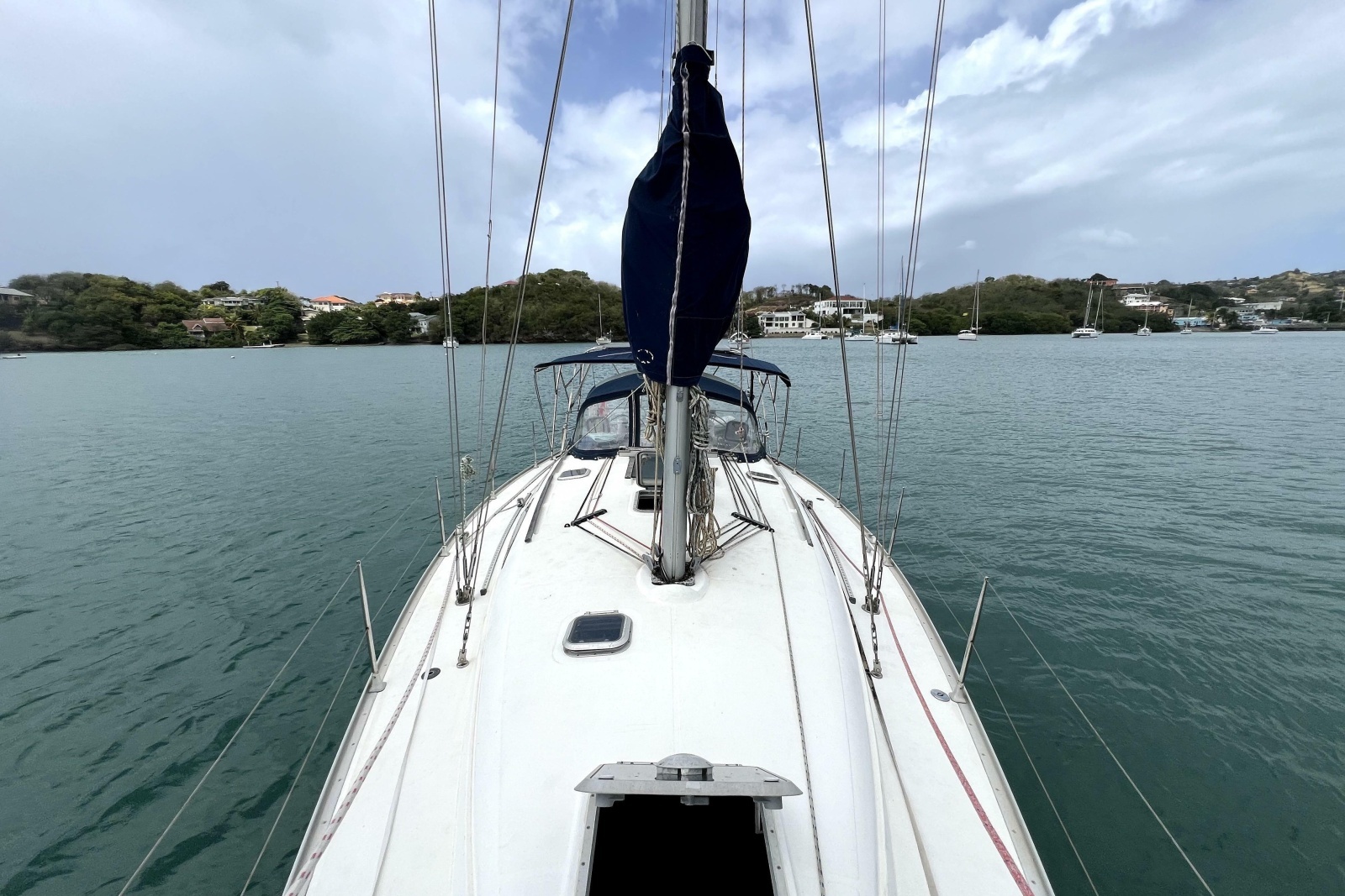 SpinOff 40ft Jeanneau Yacht For Sale