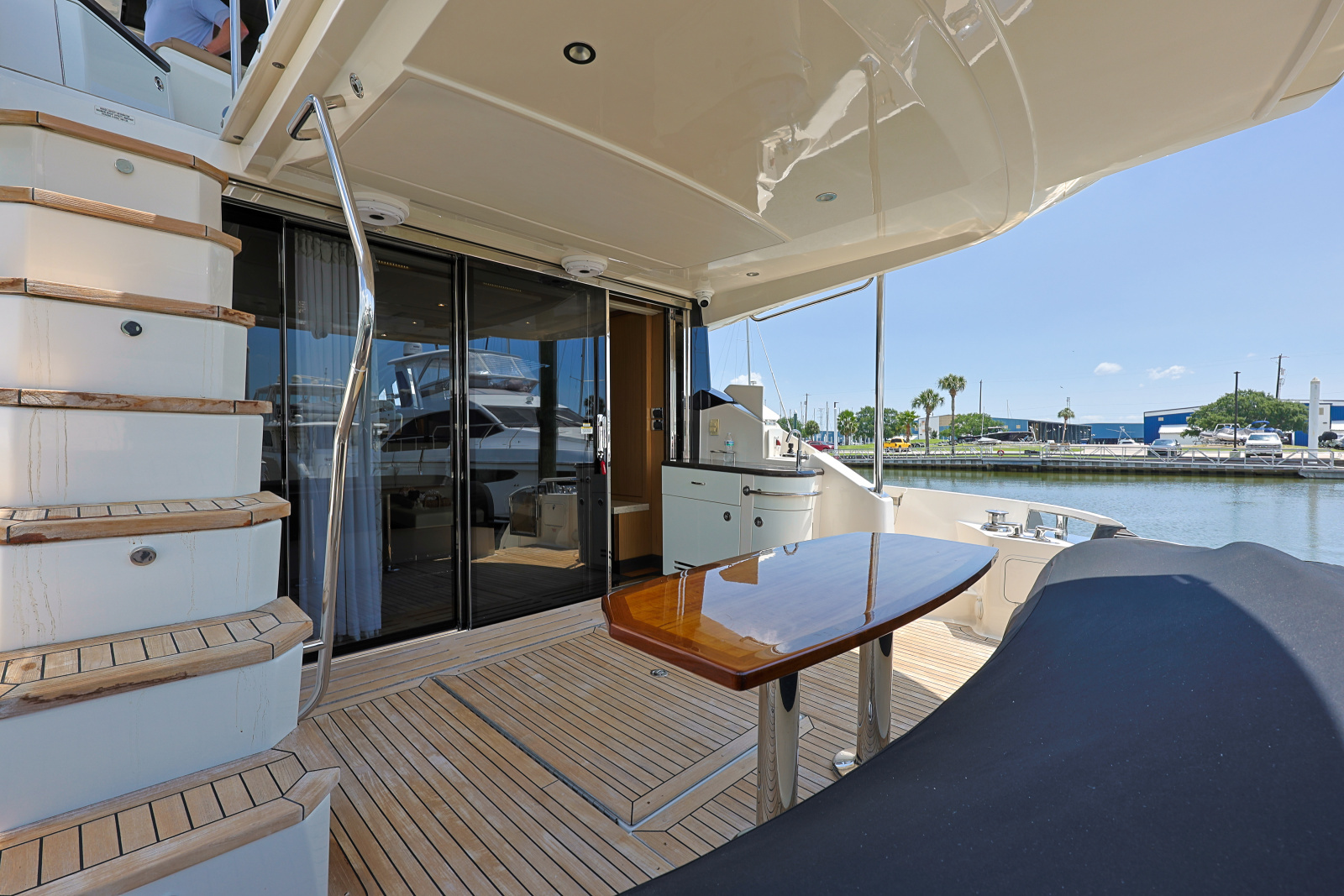65ft Sea Ray Yacht For Sale