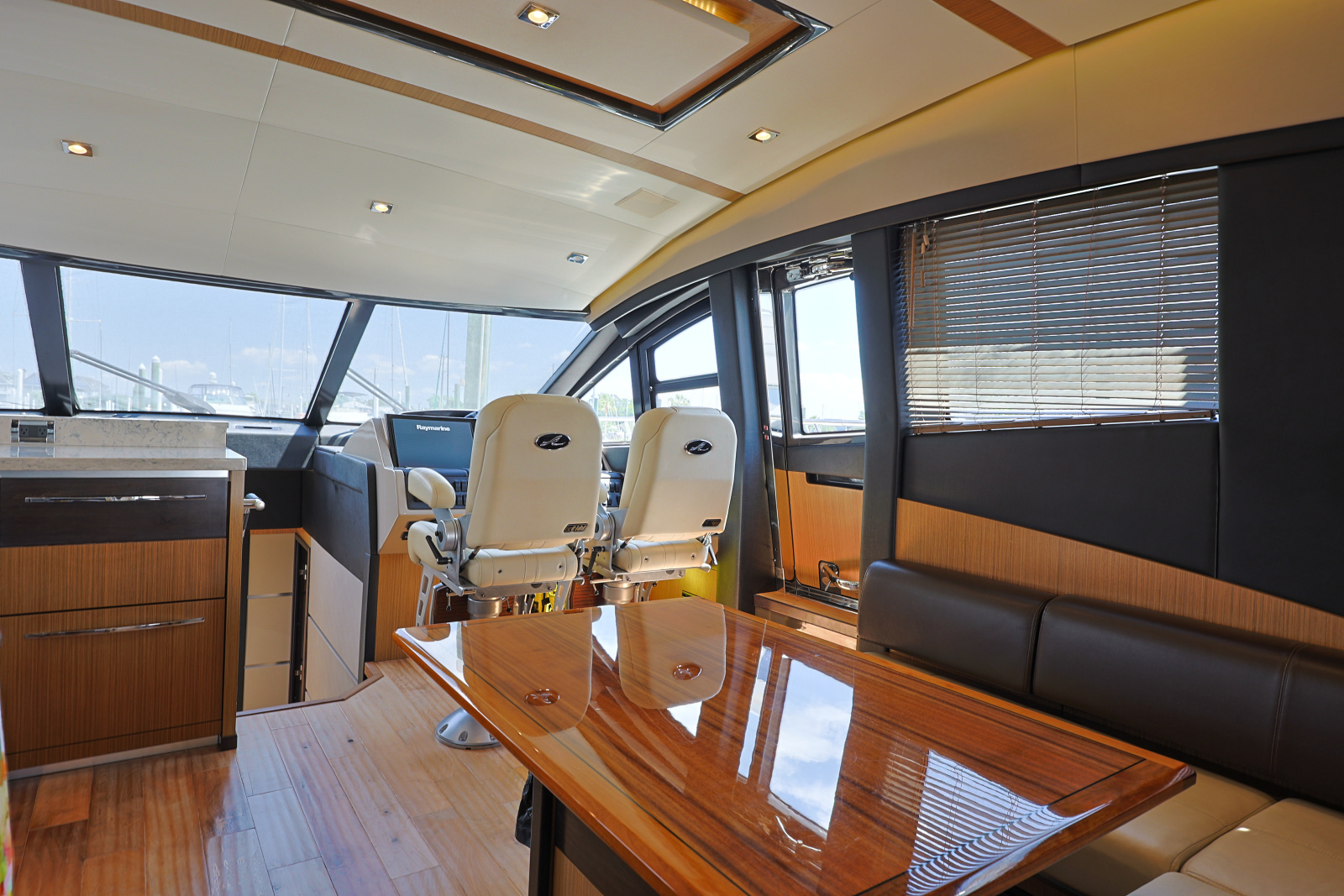 65ft Sea Ray Yacht For Sale