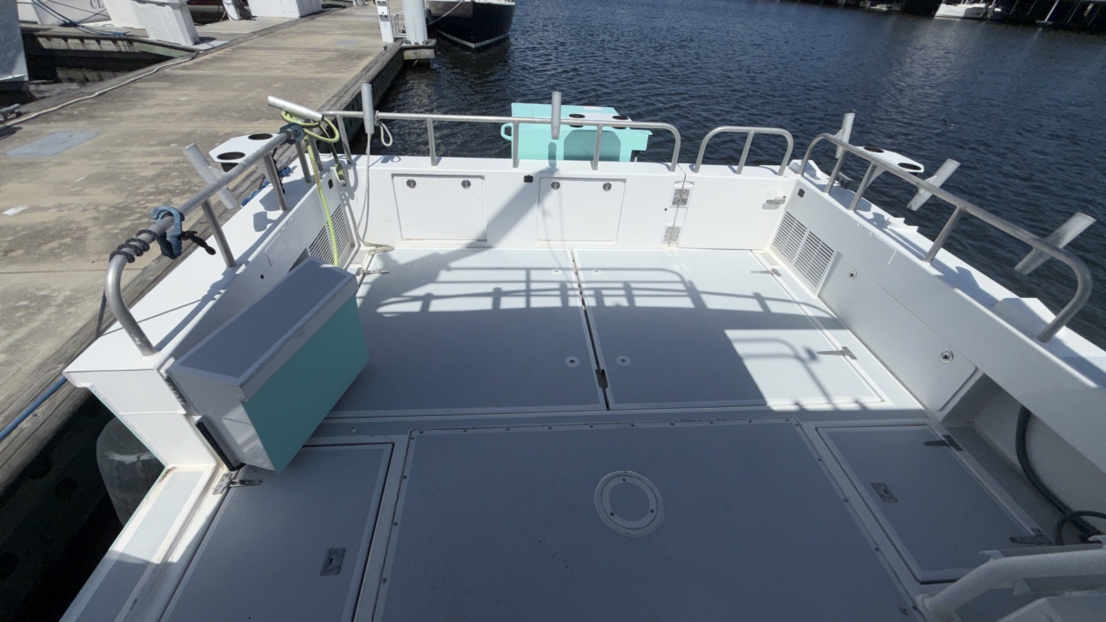 Large, Versatile Cockpit