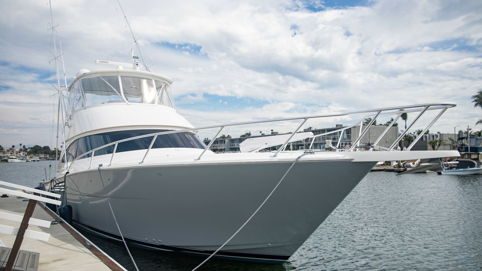 2020 58 Viking Convertible - Uno Mas 