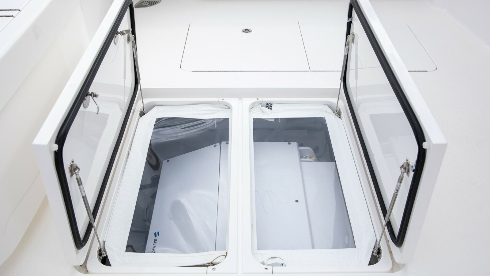 2020 58 Viking Convertible - Uno Mas 