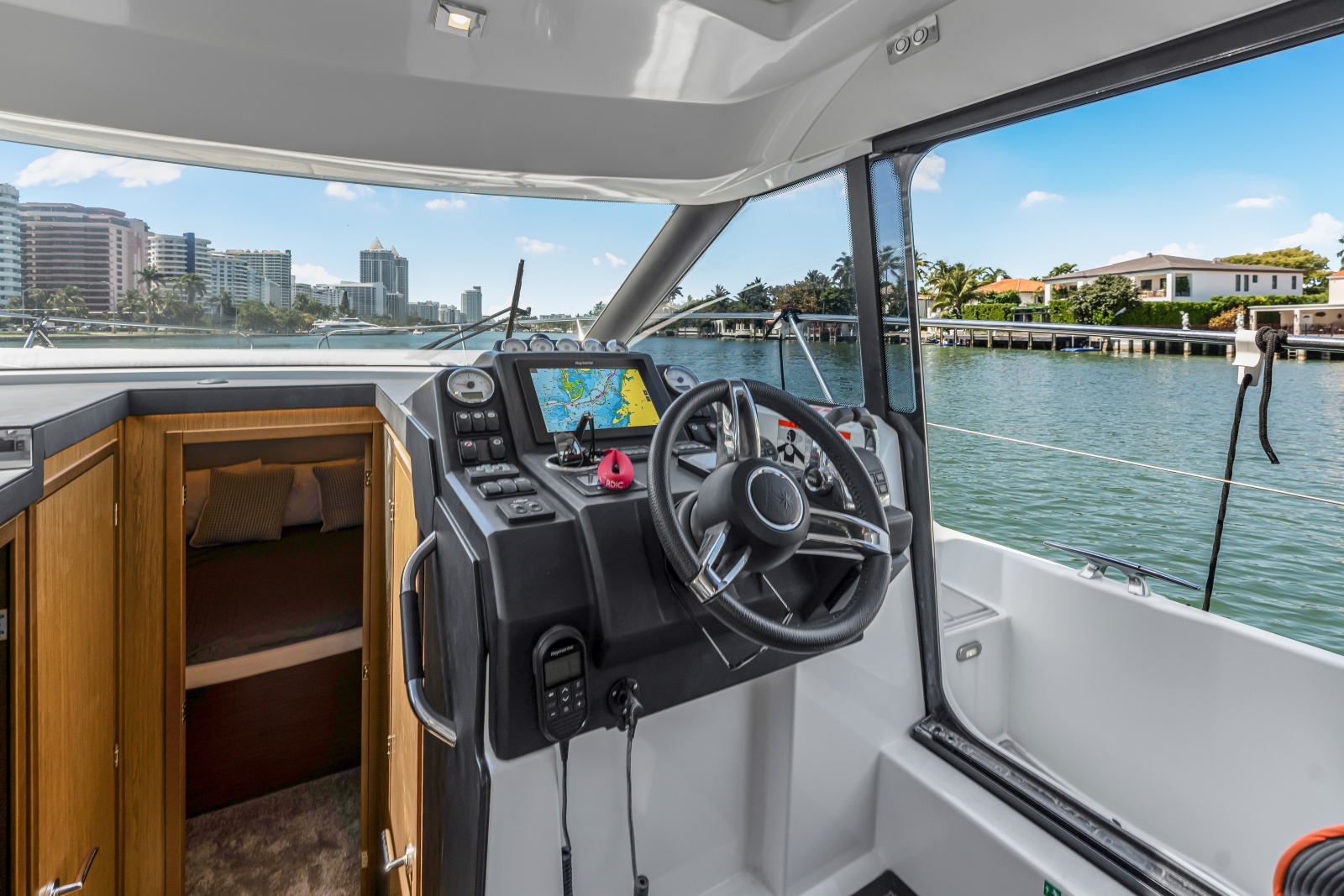 2020 Jeanneau NC 37