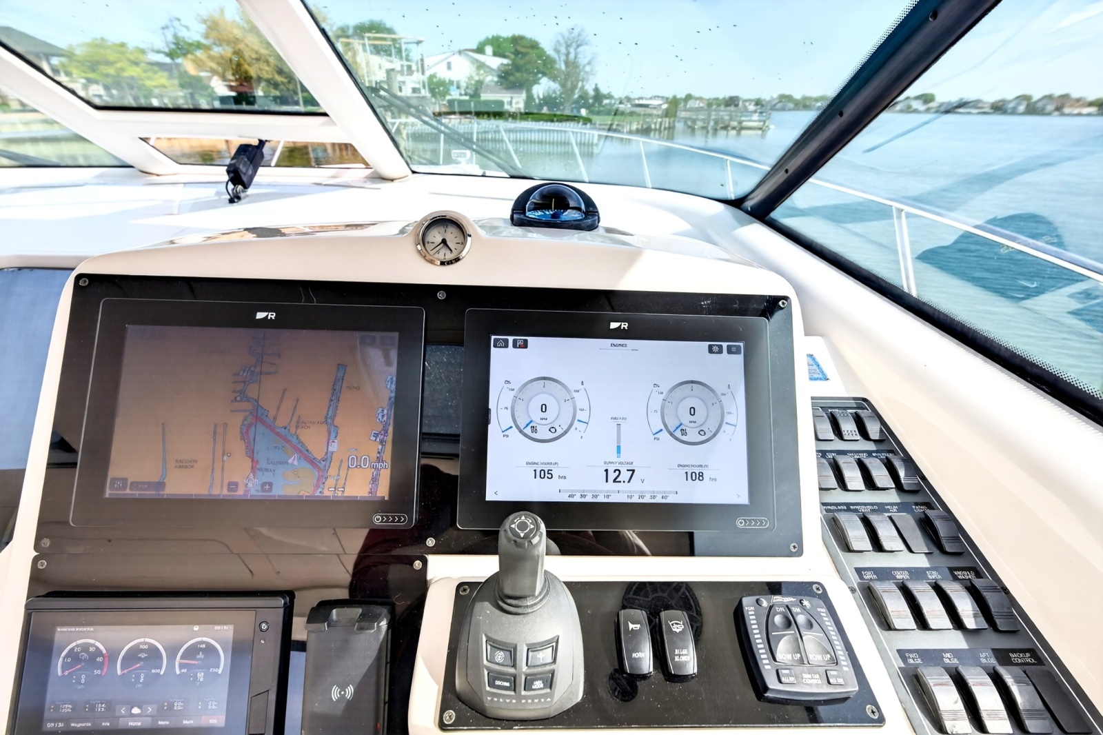 2006 Tiara Yachts 4300 Sovran
