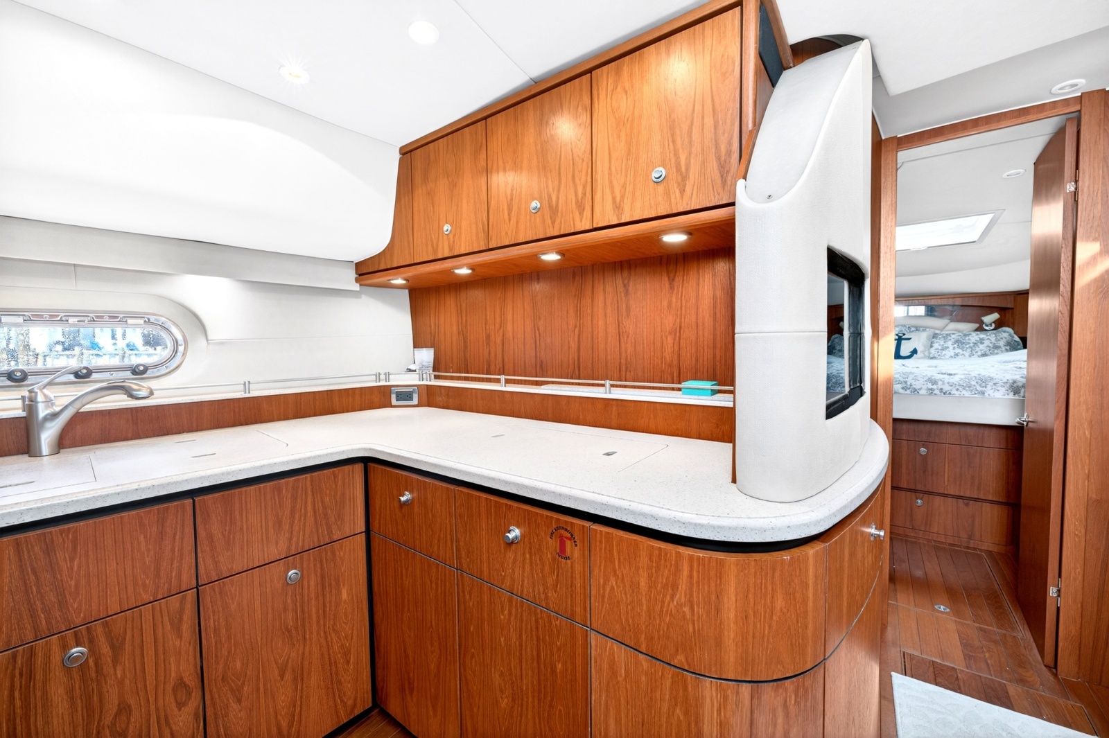 2006 Tiara Yachts 4300 Sovran