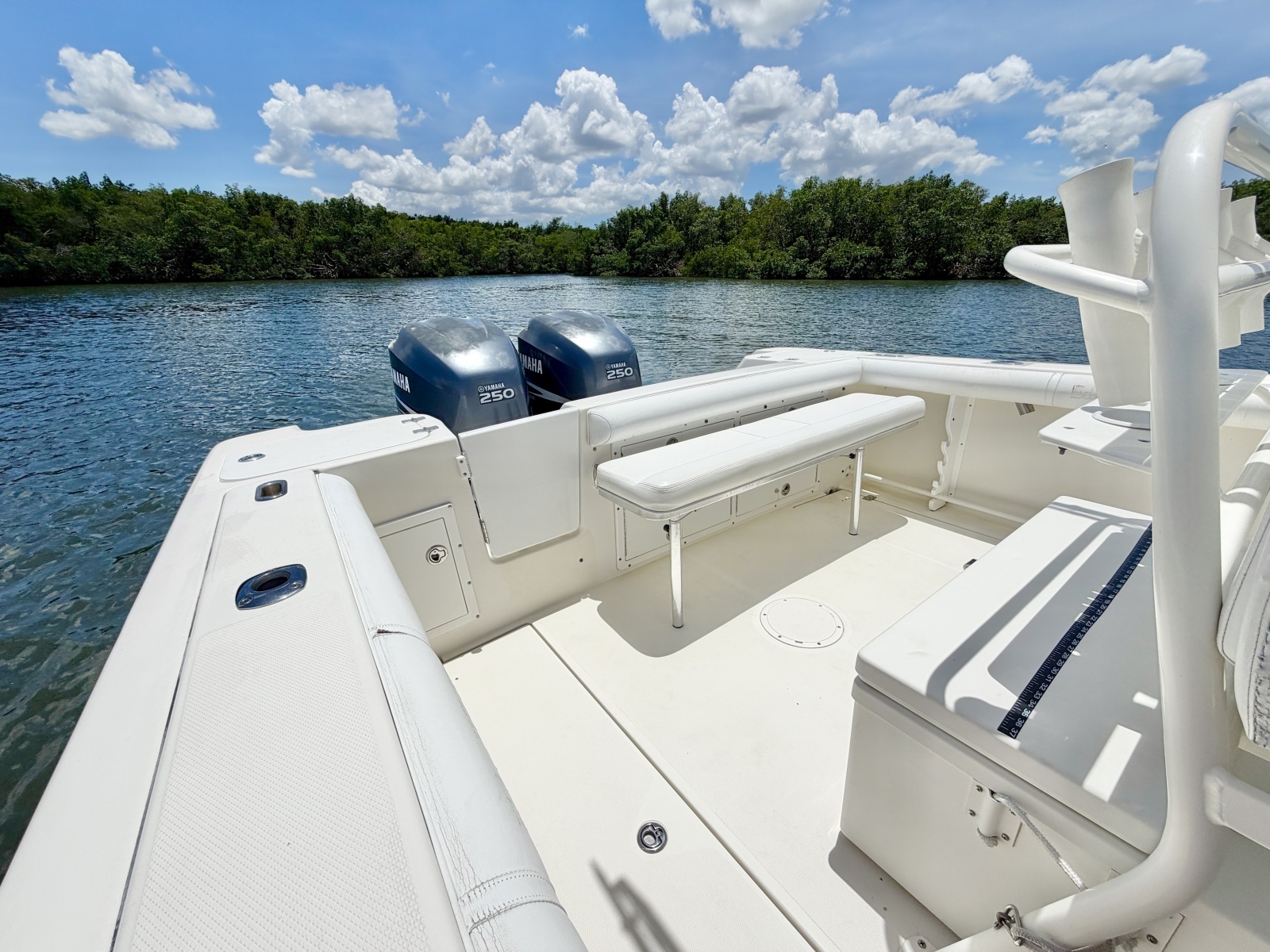 26ft Edgewater Yacht For Sale