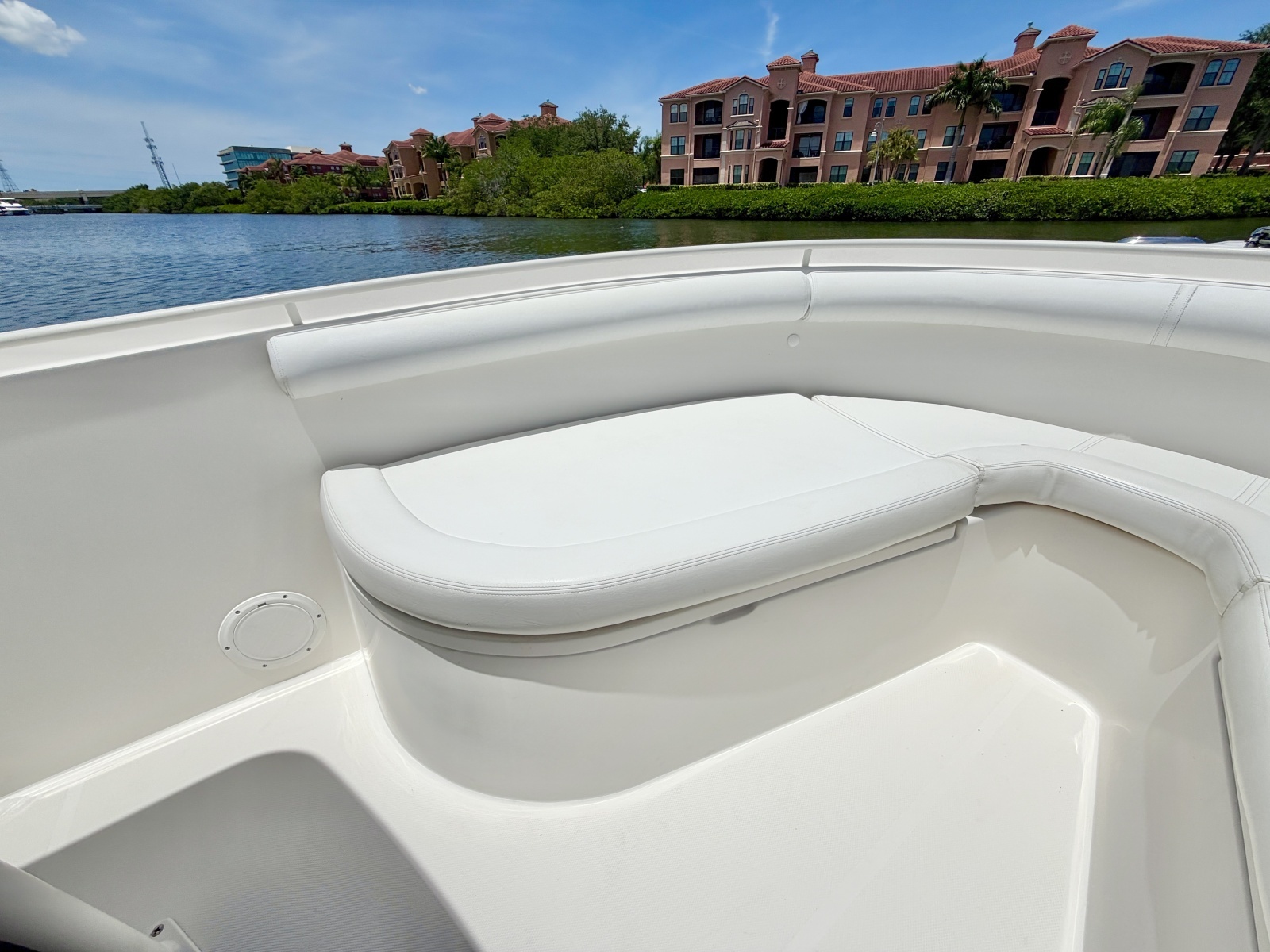26ft Edgewater Yacht For Sale