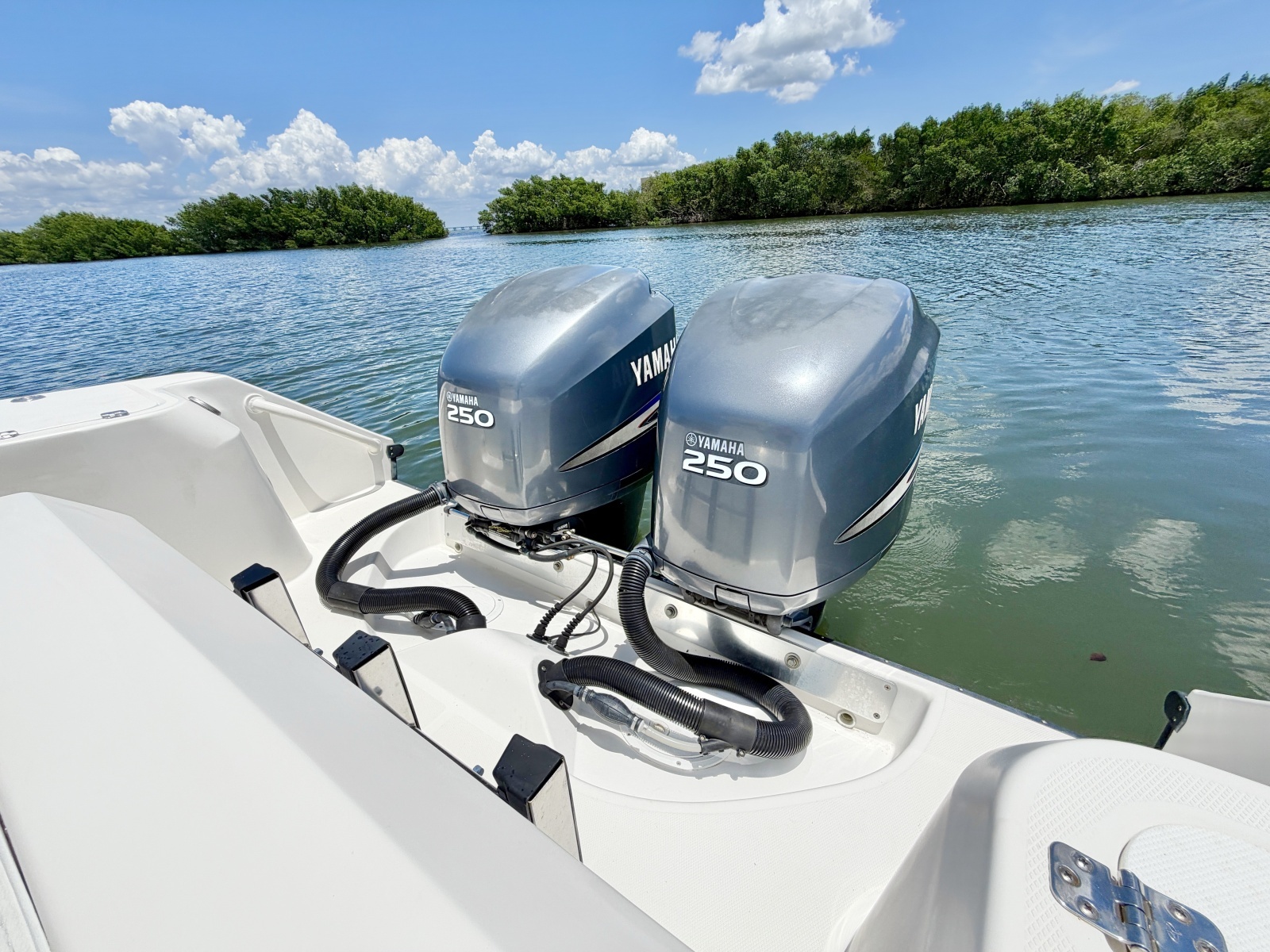26ft Edgewater Yacht For Sale