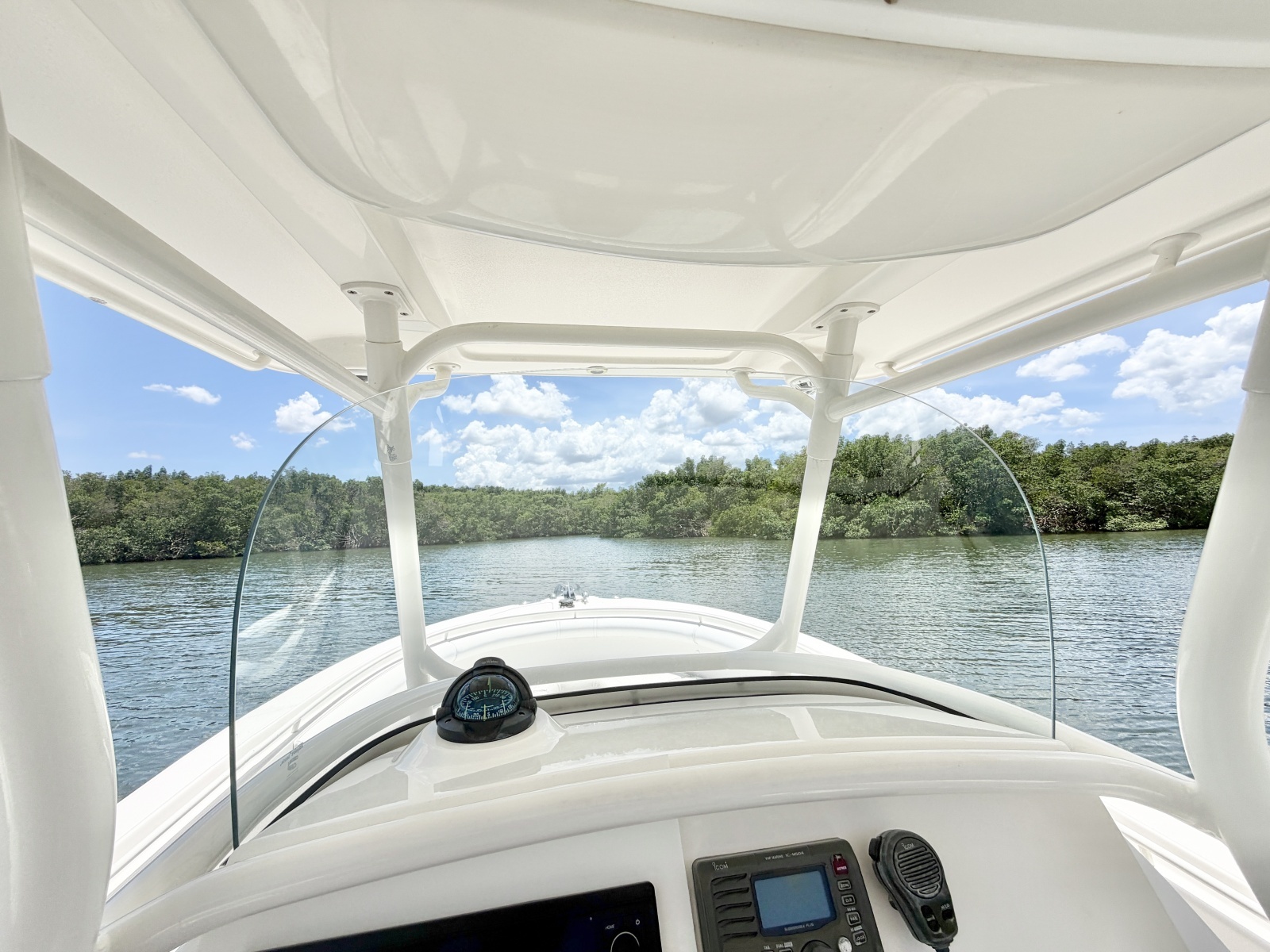 26ft Edgewater Yacht For Sale