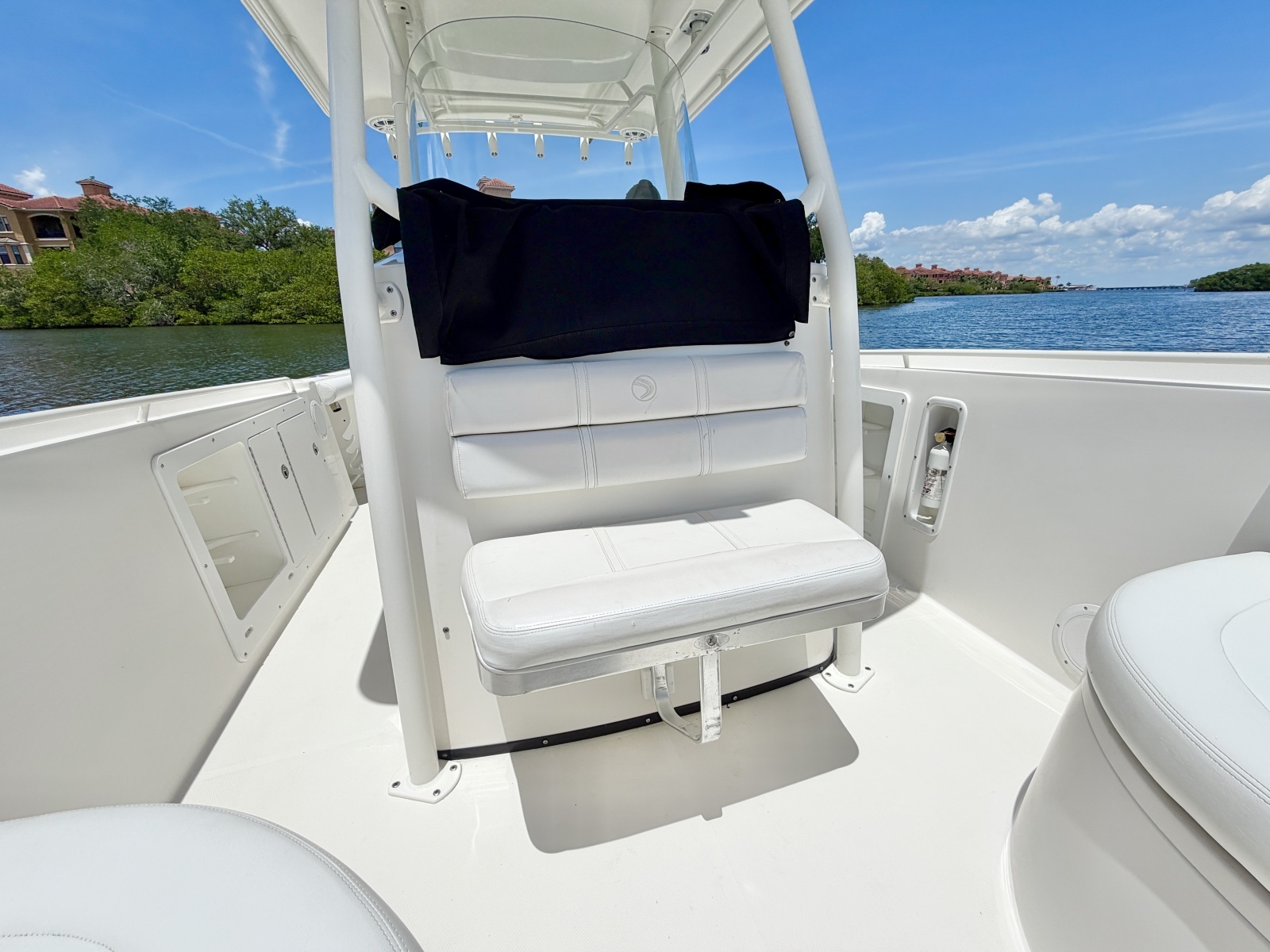 26ft Edgewater Yacht For Sale