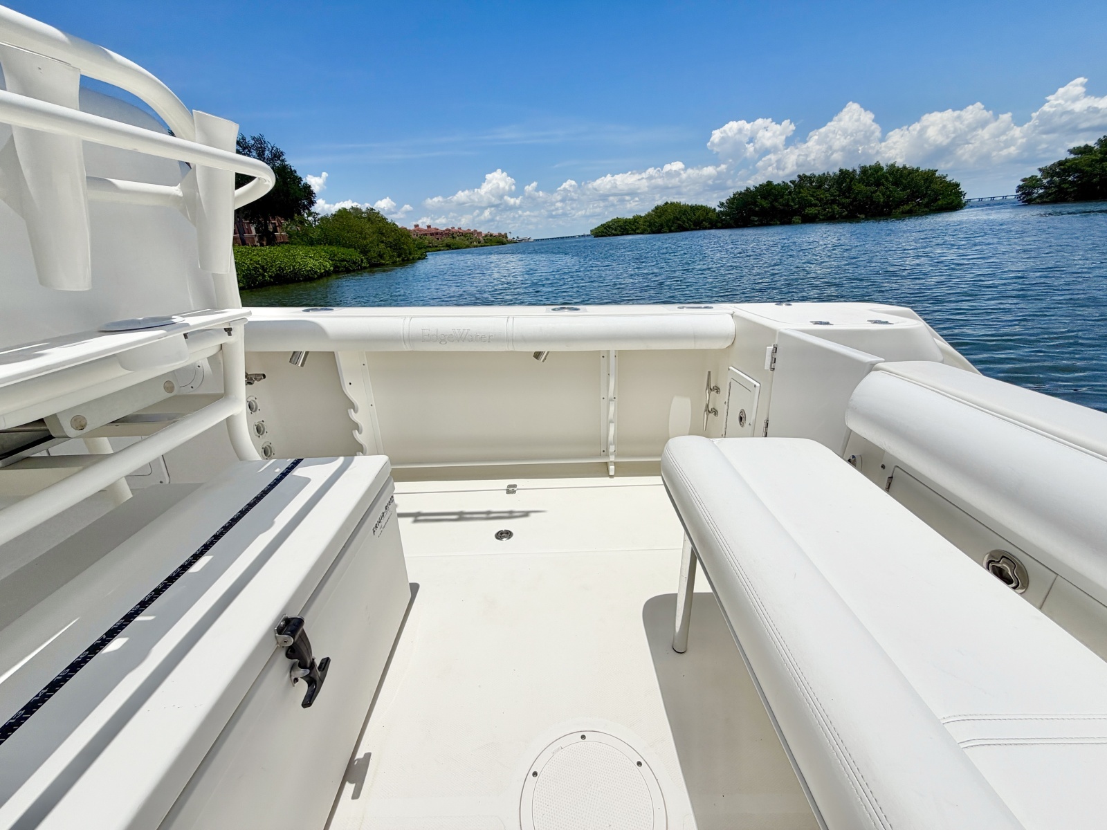 26ft Edgewater Yacht For Sale