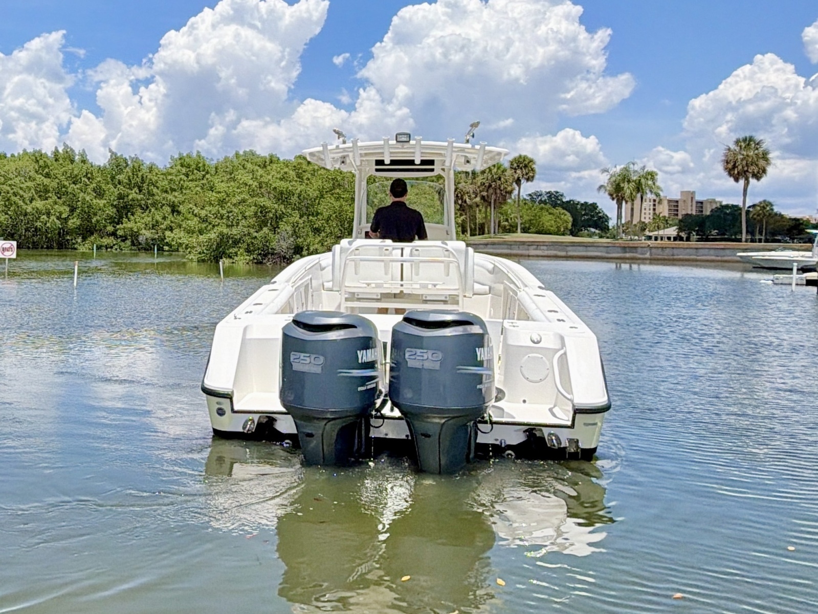 26ft Edgewater Yacht For Sale