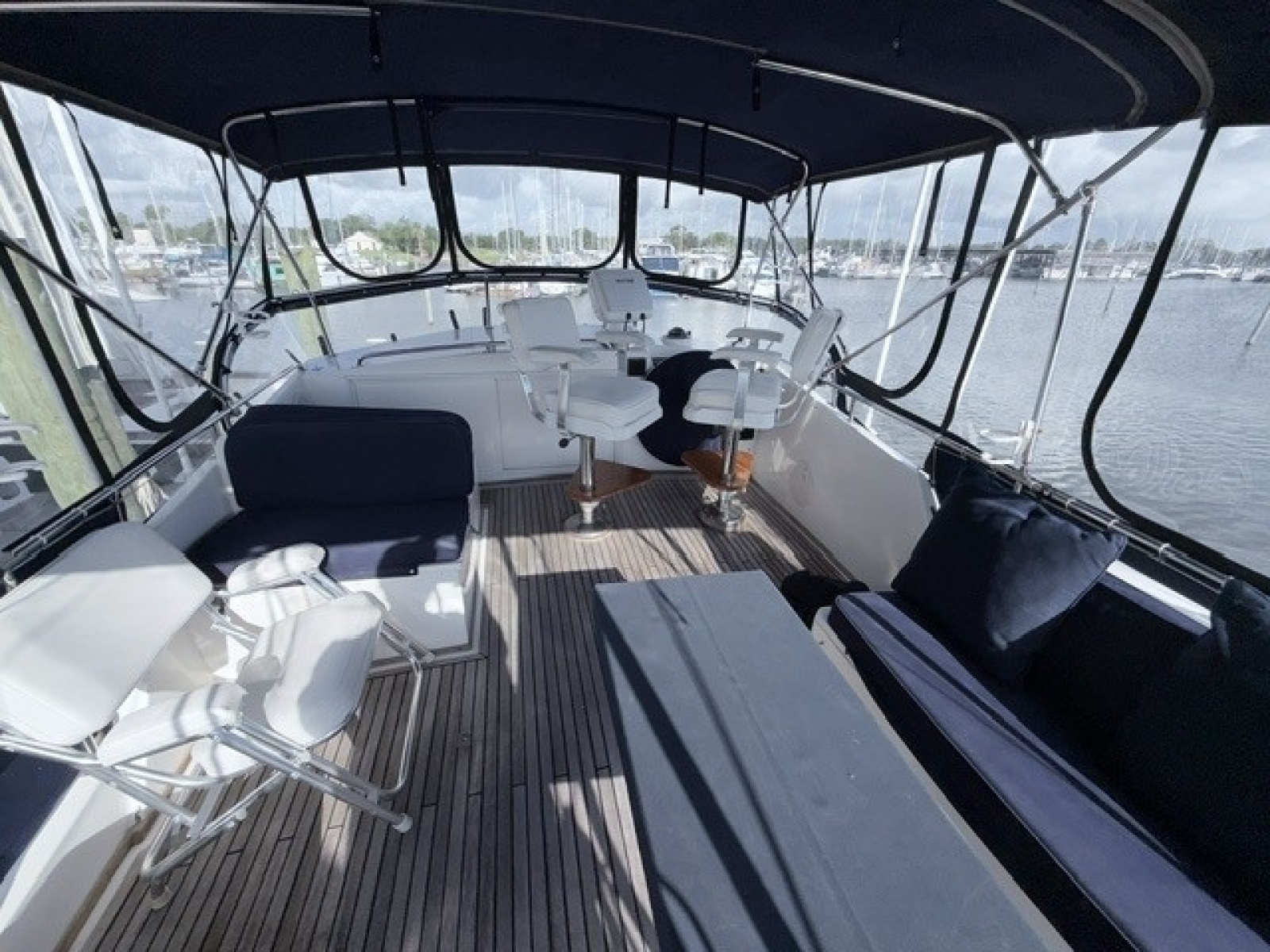 2003 Grand Banks Flybridge Motor Yacht