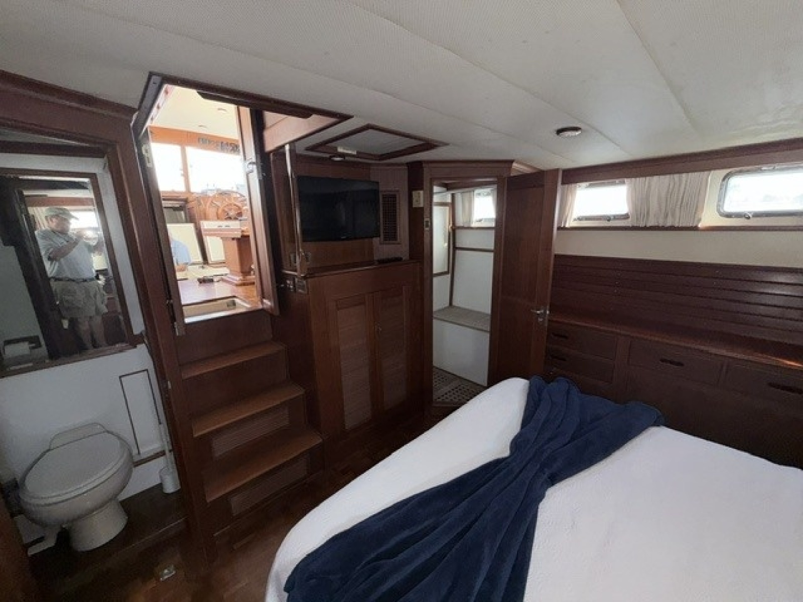 2003 Grand Banks Flybridge Motor Yacht