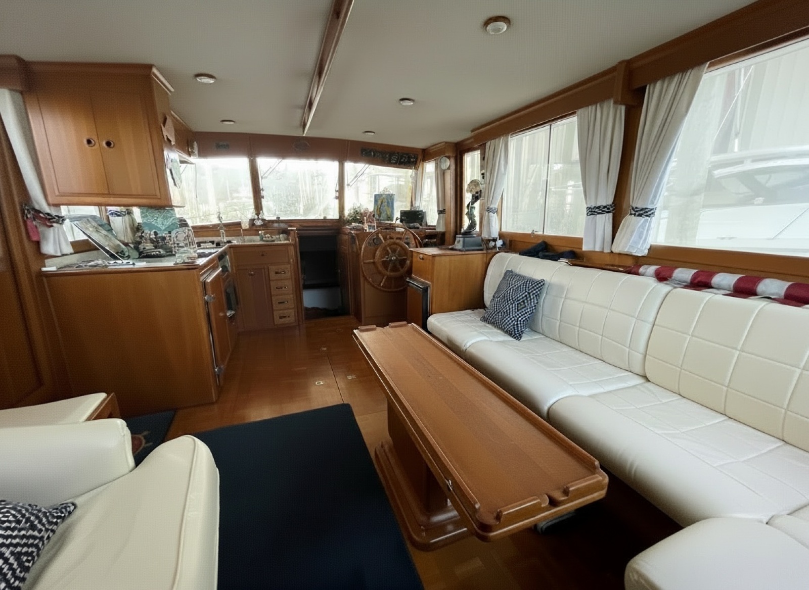 2003 Grand Banks Flybridge Motor Yacht