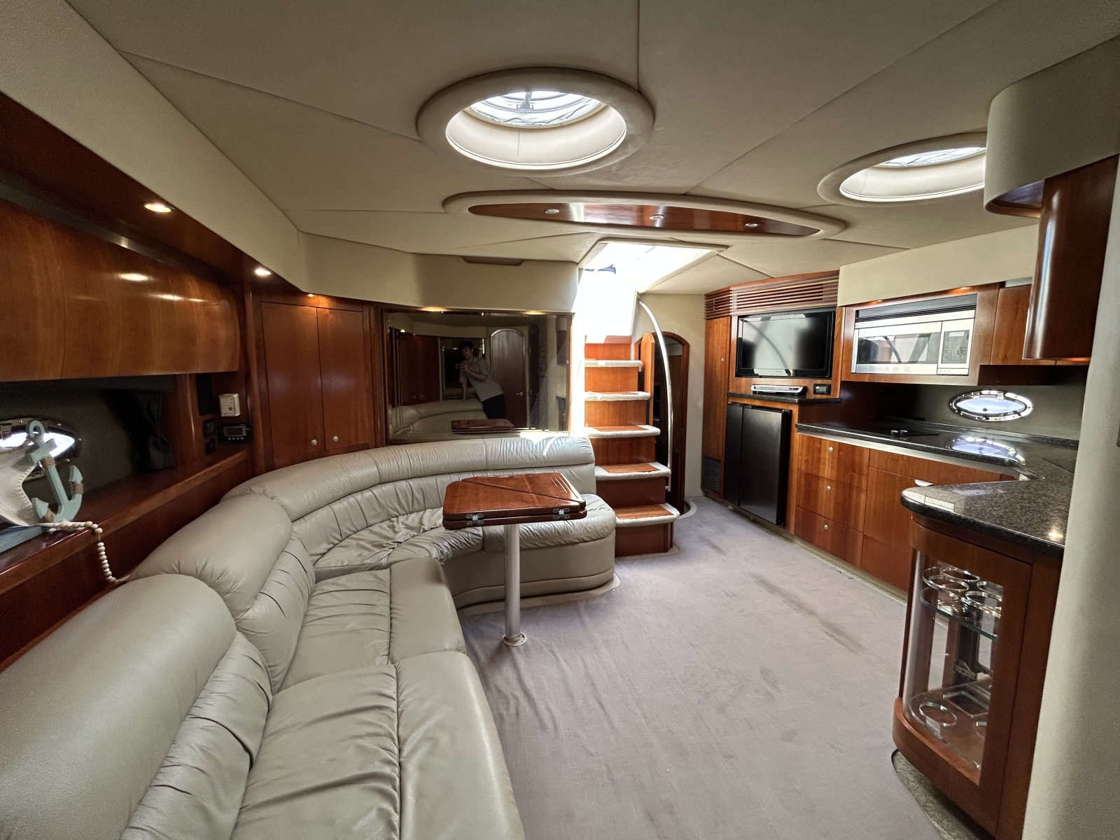 2006 Cruisers Yachts 520 Express