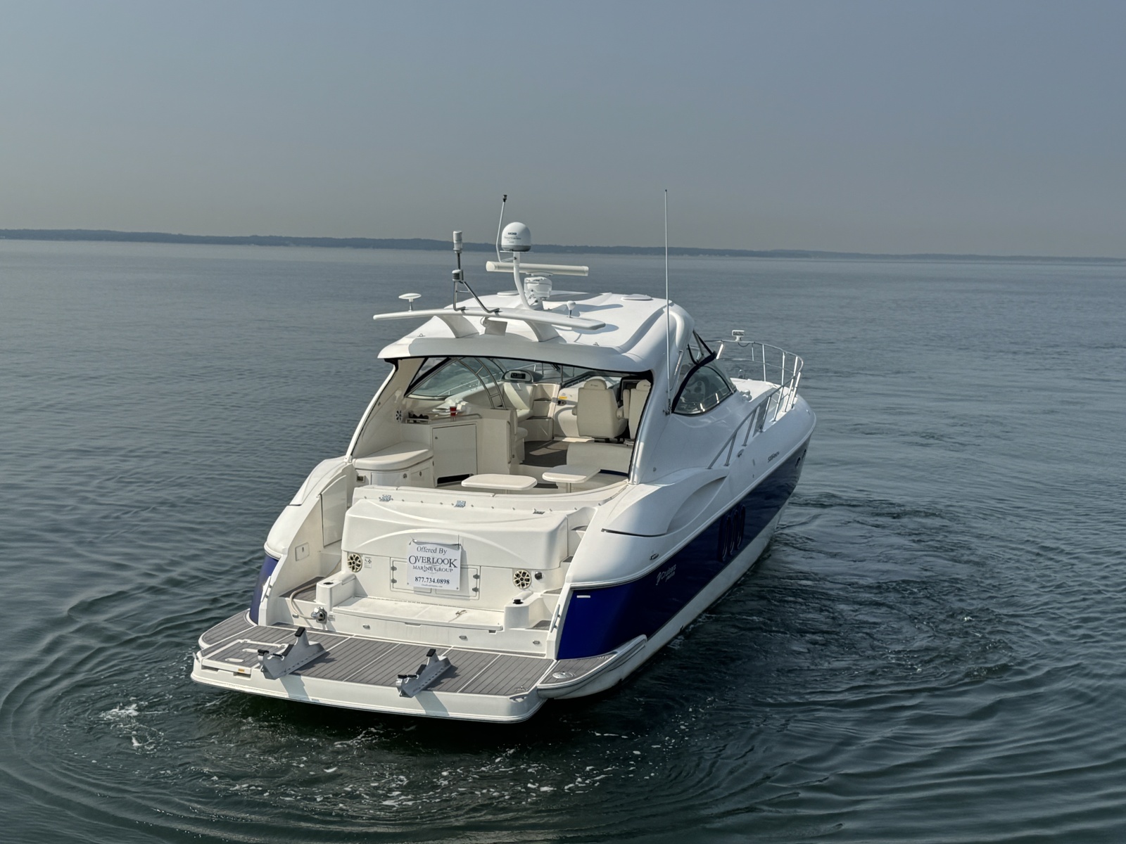 2006 Cruisers Yachts 520 Express