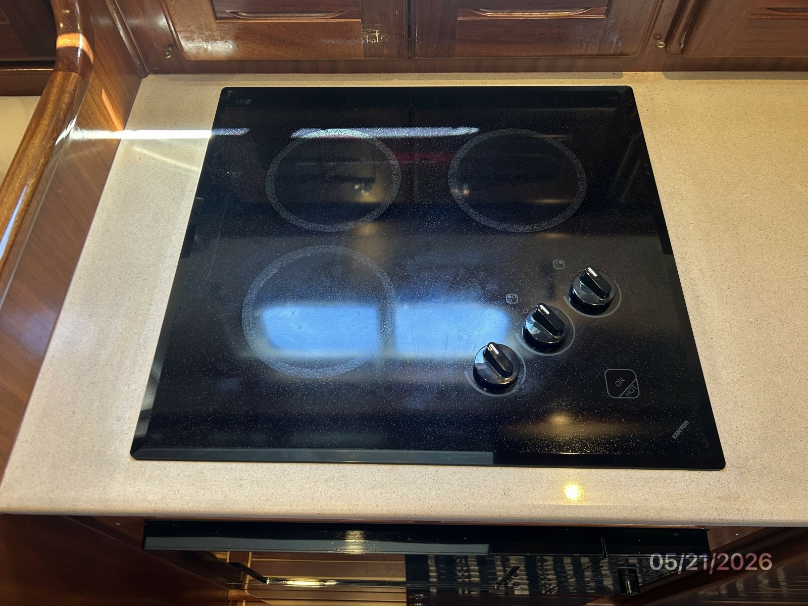 43' Menorquin galley cooktop