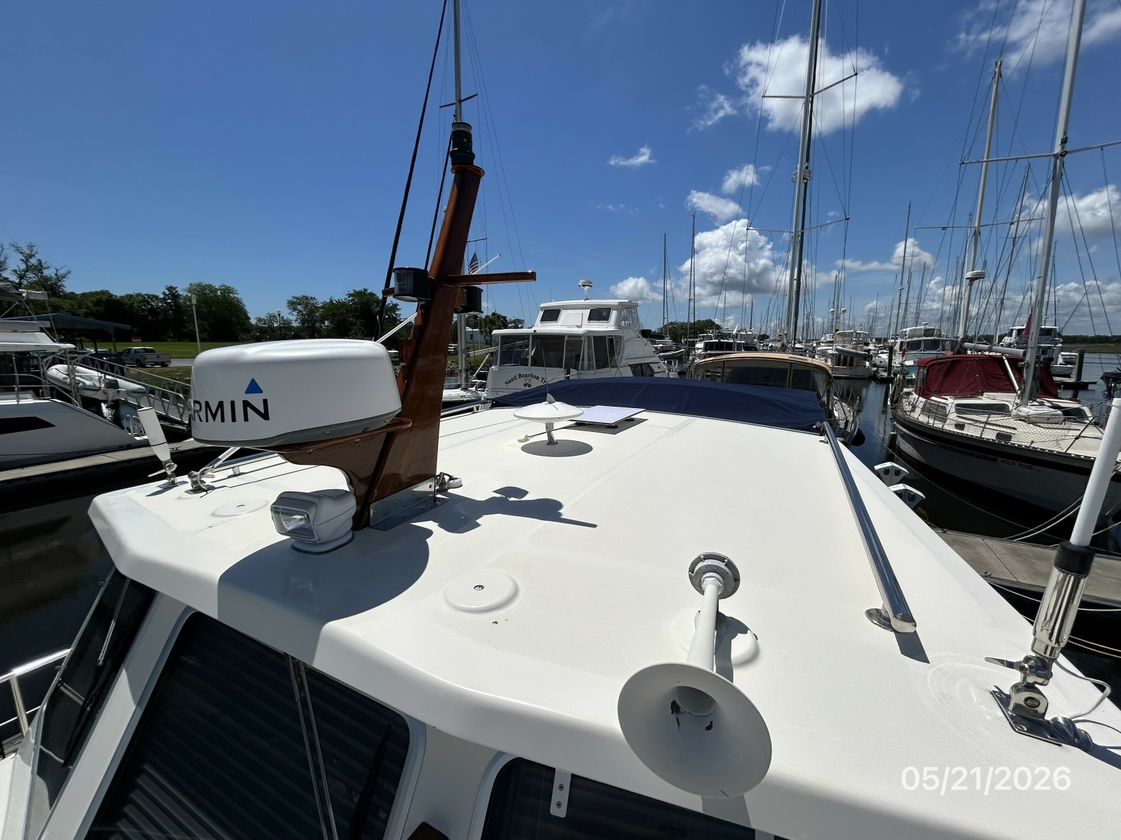 43' Menorquin cabin top