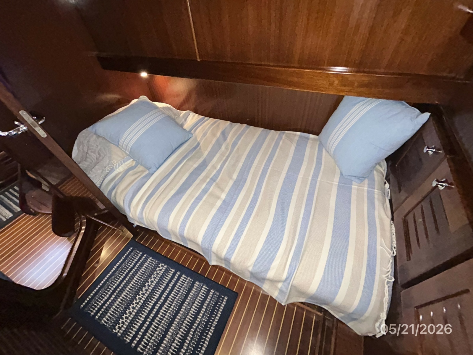 43' Menorquin guest stateroom aft berth